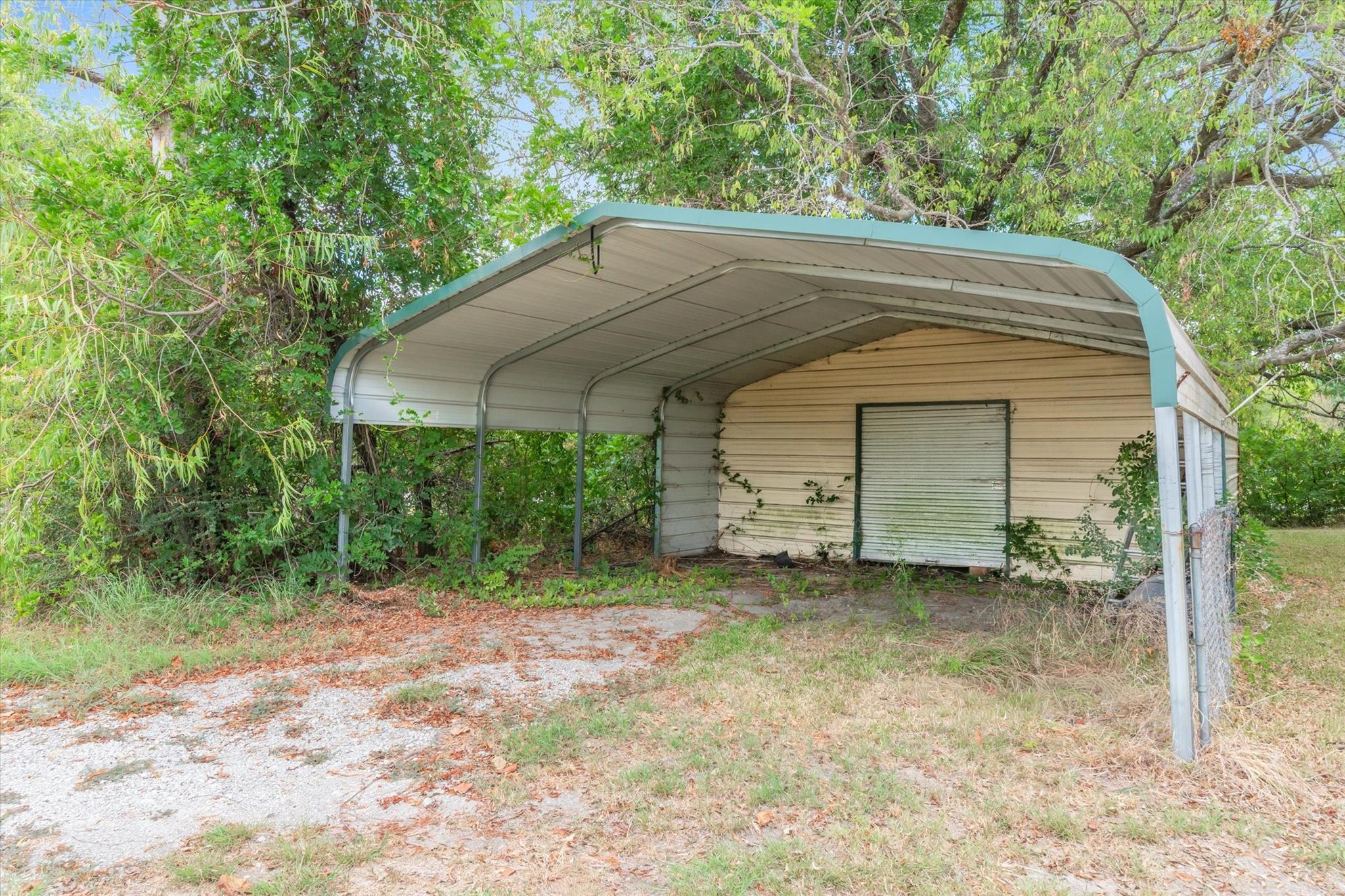 main property photo 21