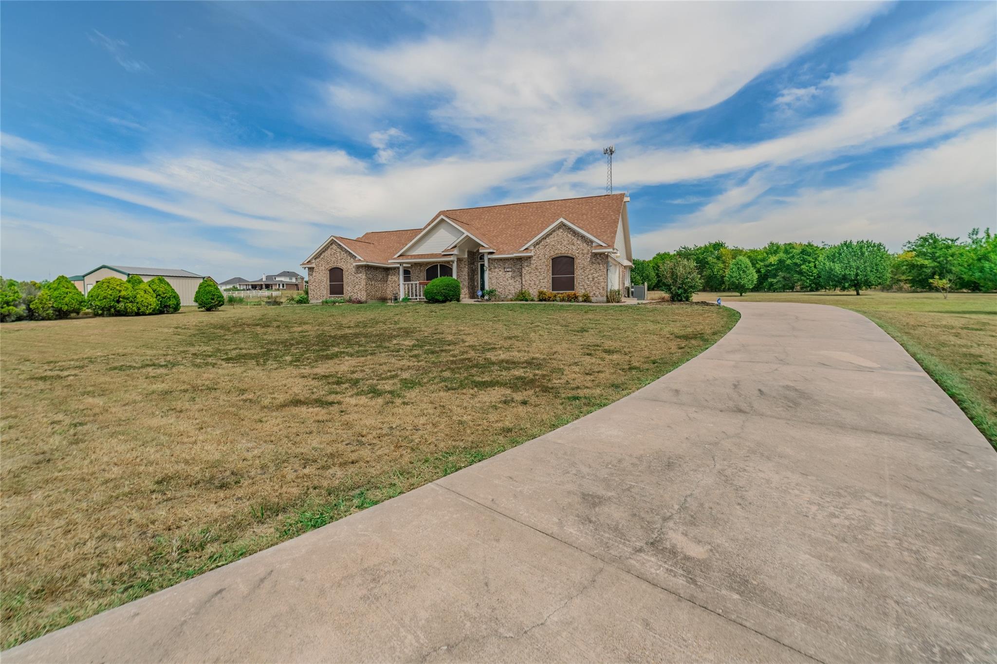 main property photo 12