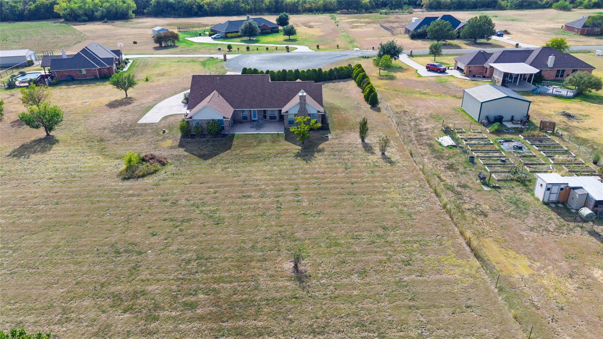 main property photo 7