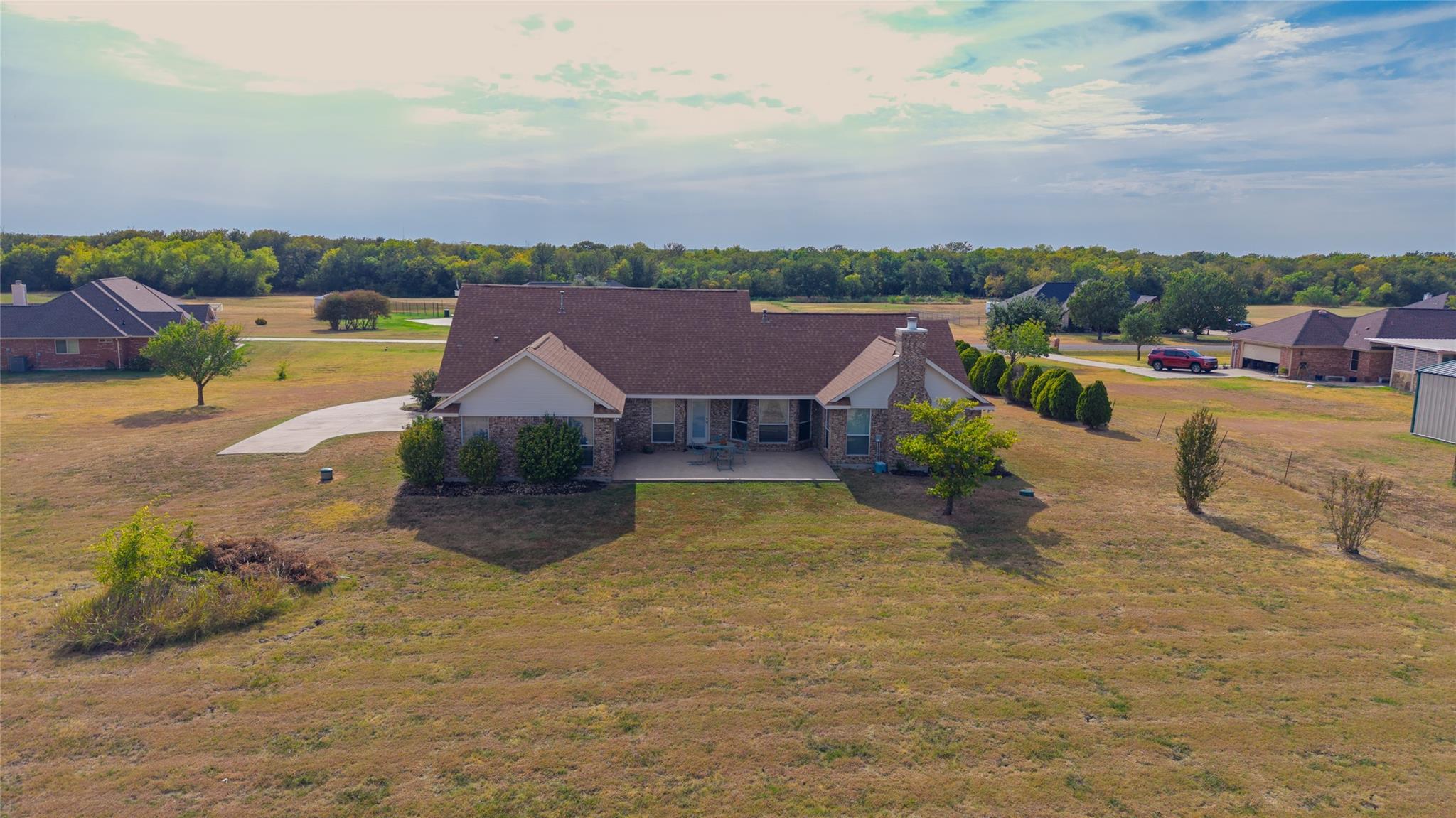 main property photo 9