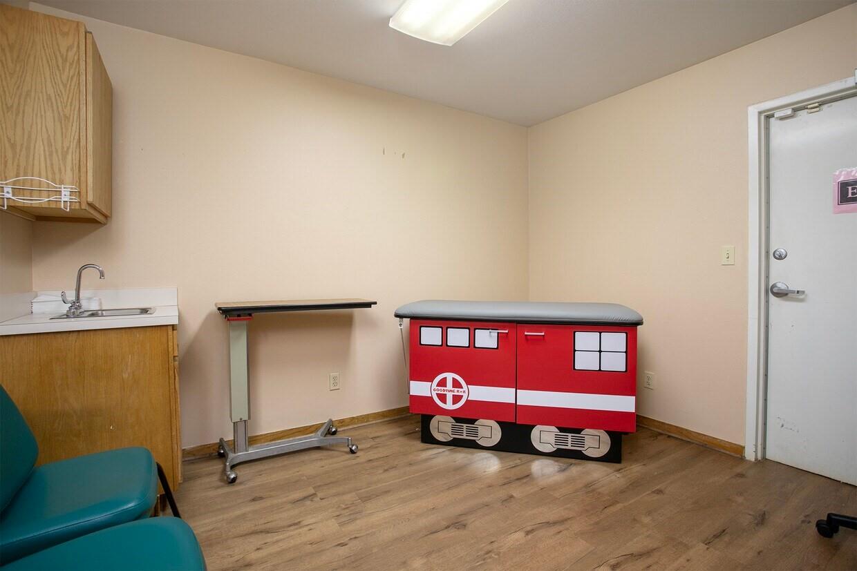 main property photo 12