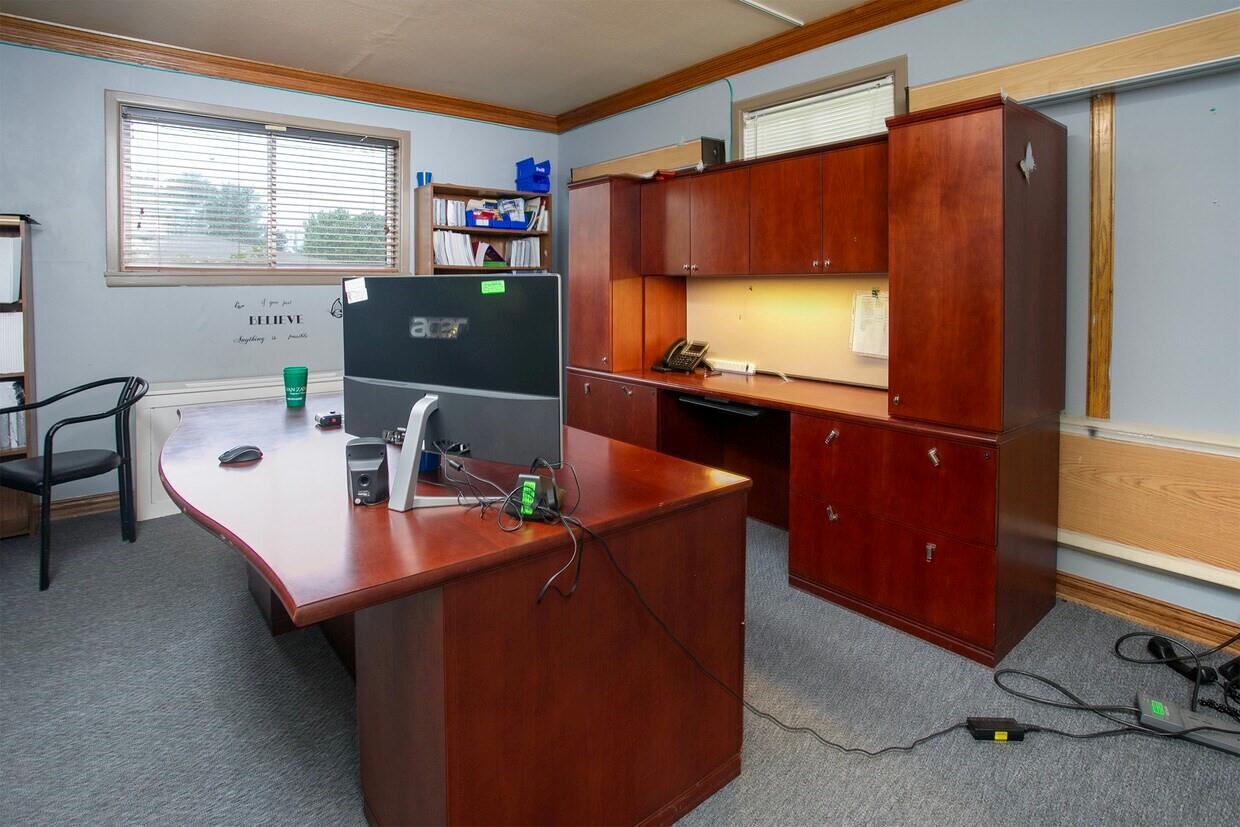 main property photo 25