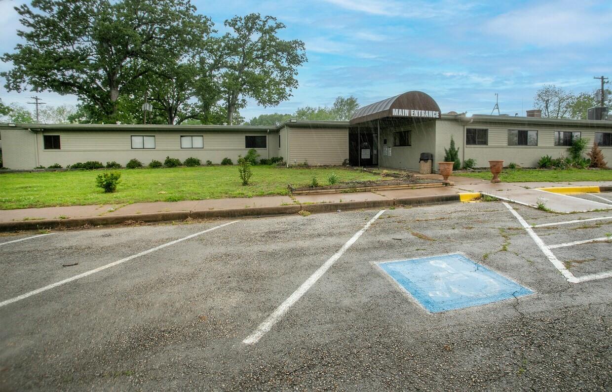 main property photo 3