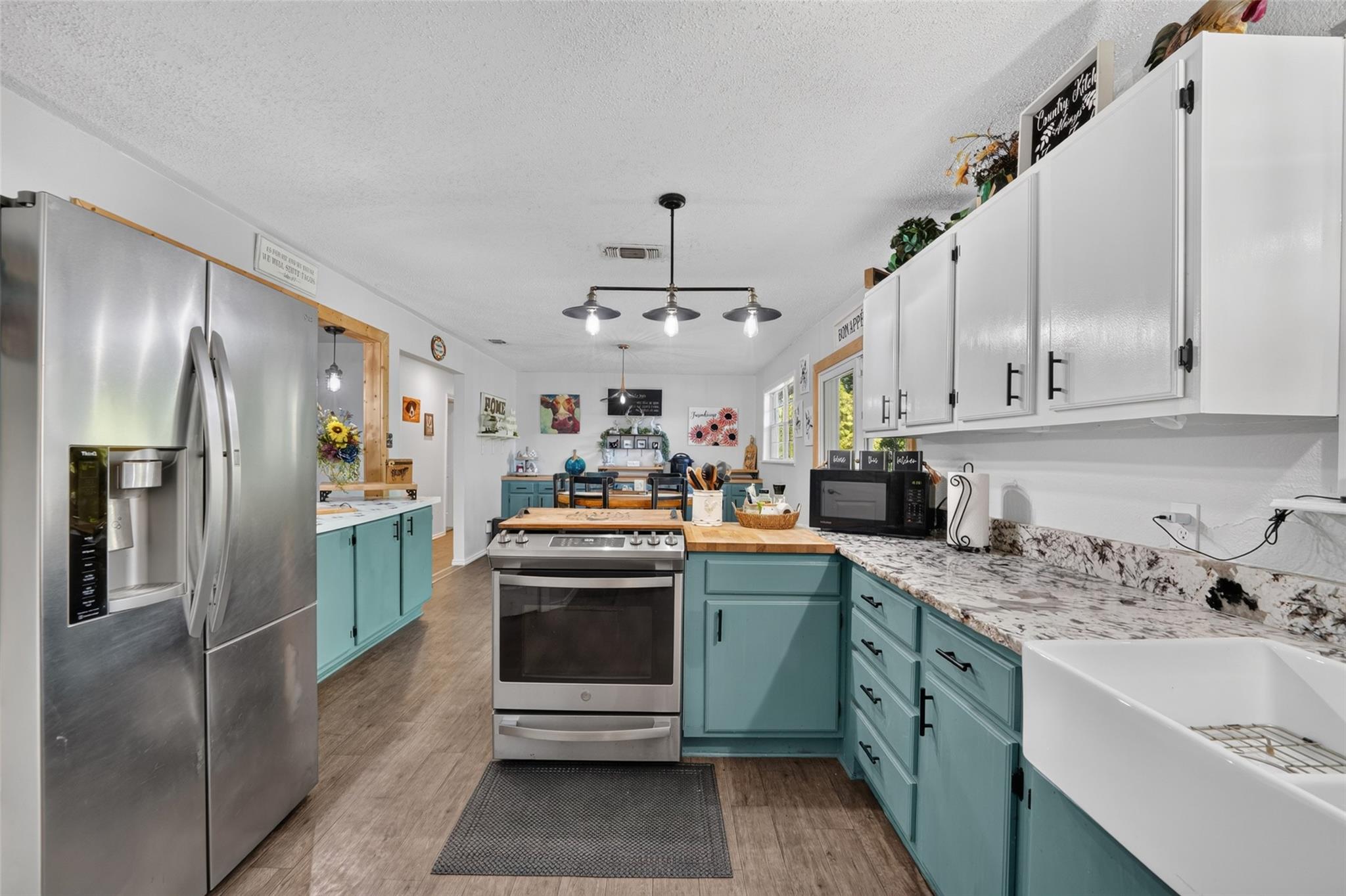 main property photo 12