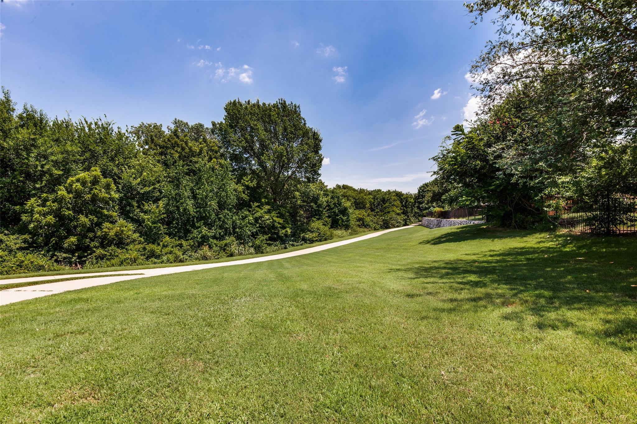 main property photo 35