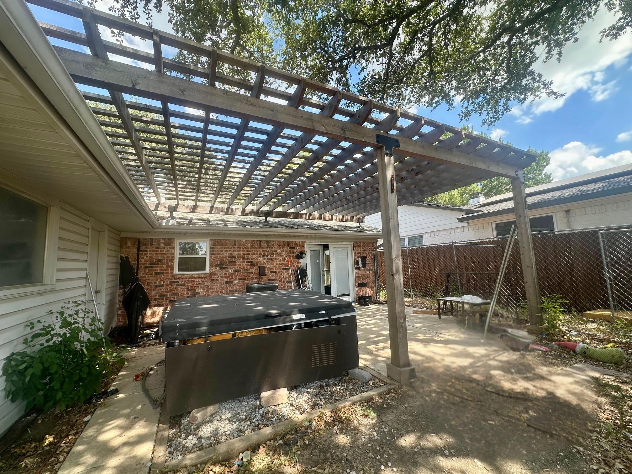 main property photo 17