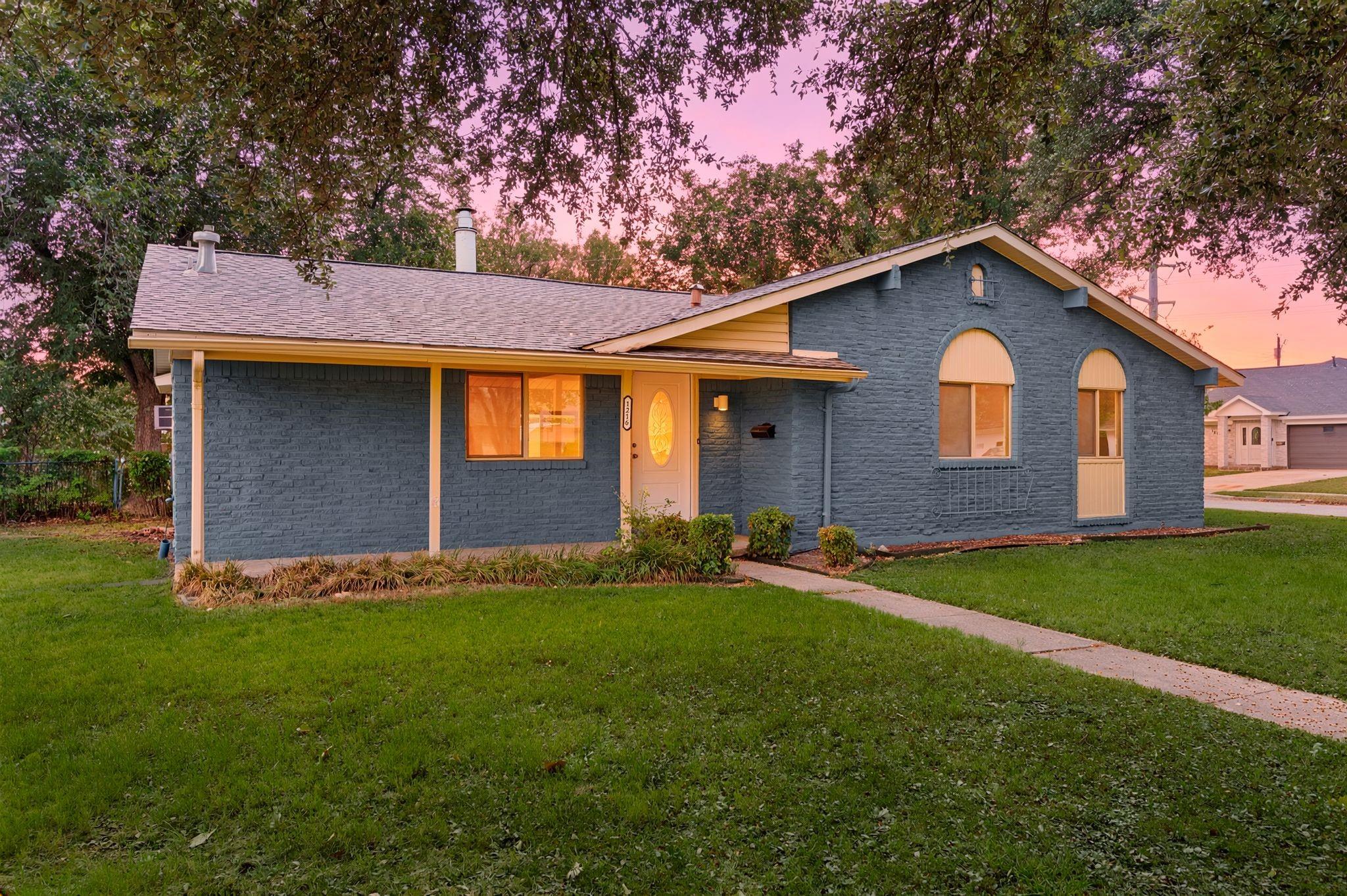 main property photo 30
