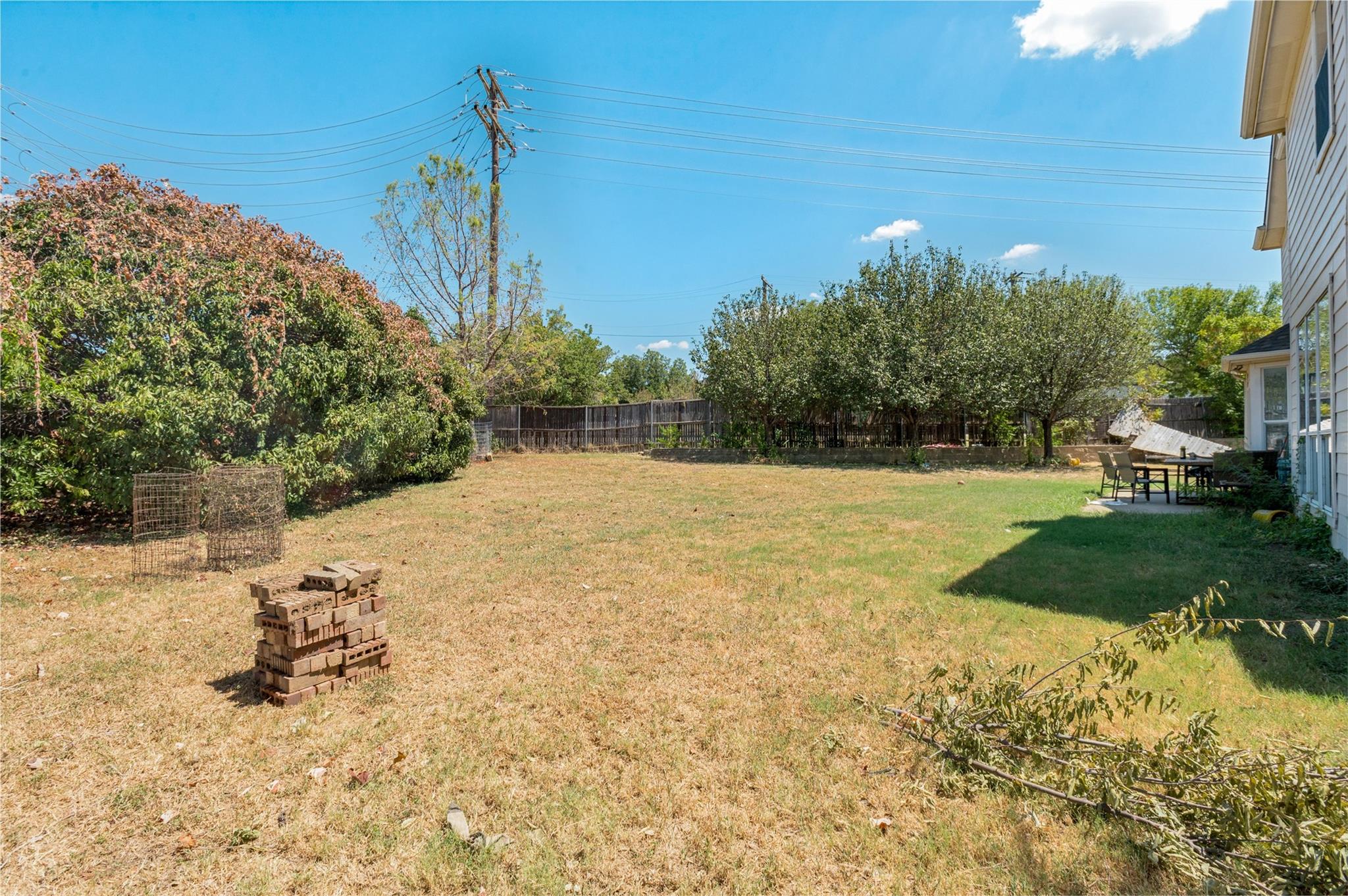 main property photo 23