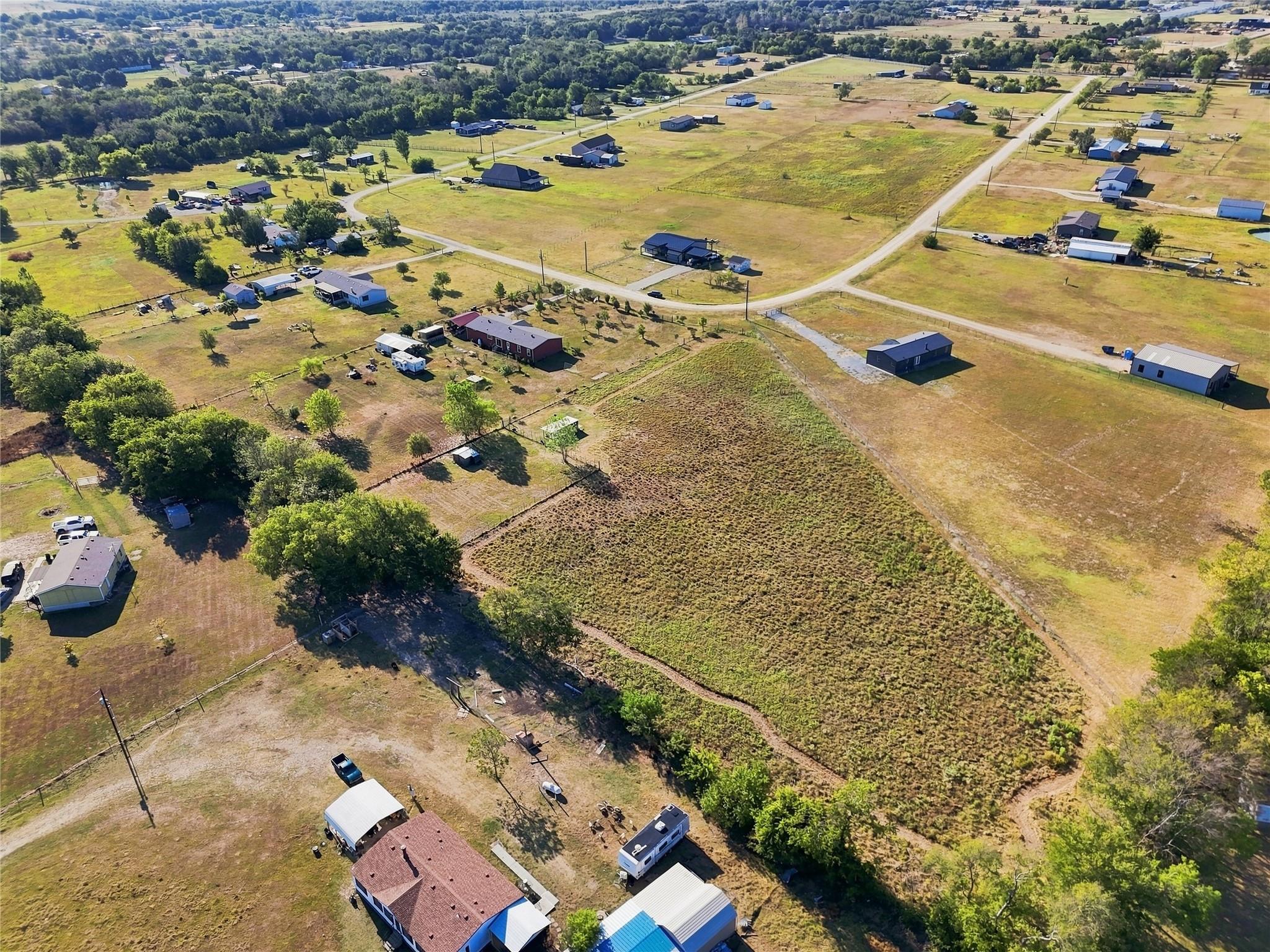 main property photo 32