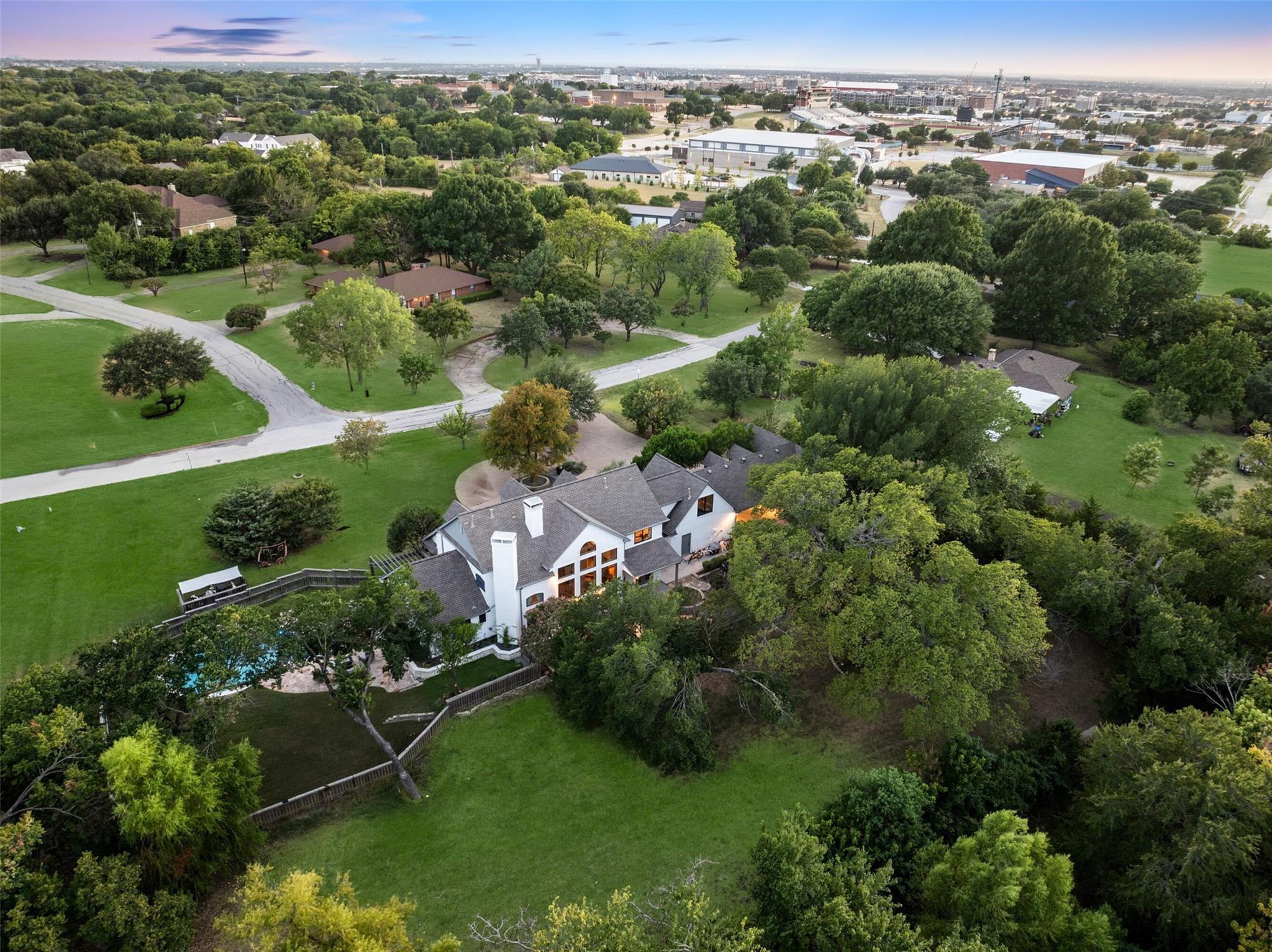 main property photo 14