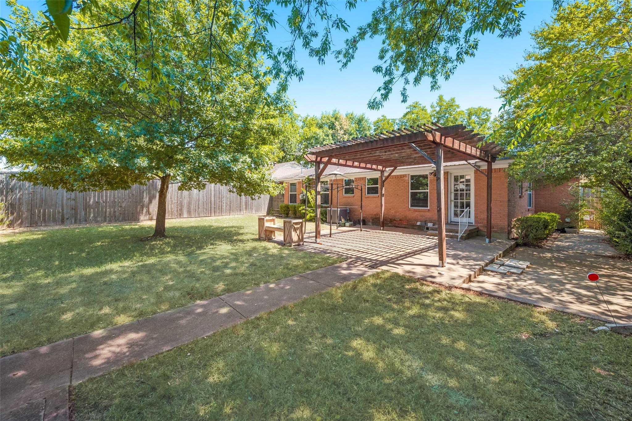 main property photo 21