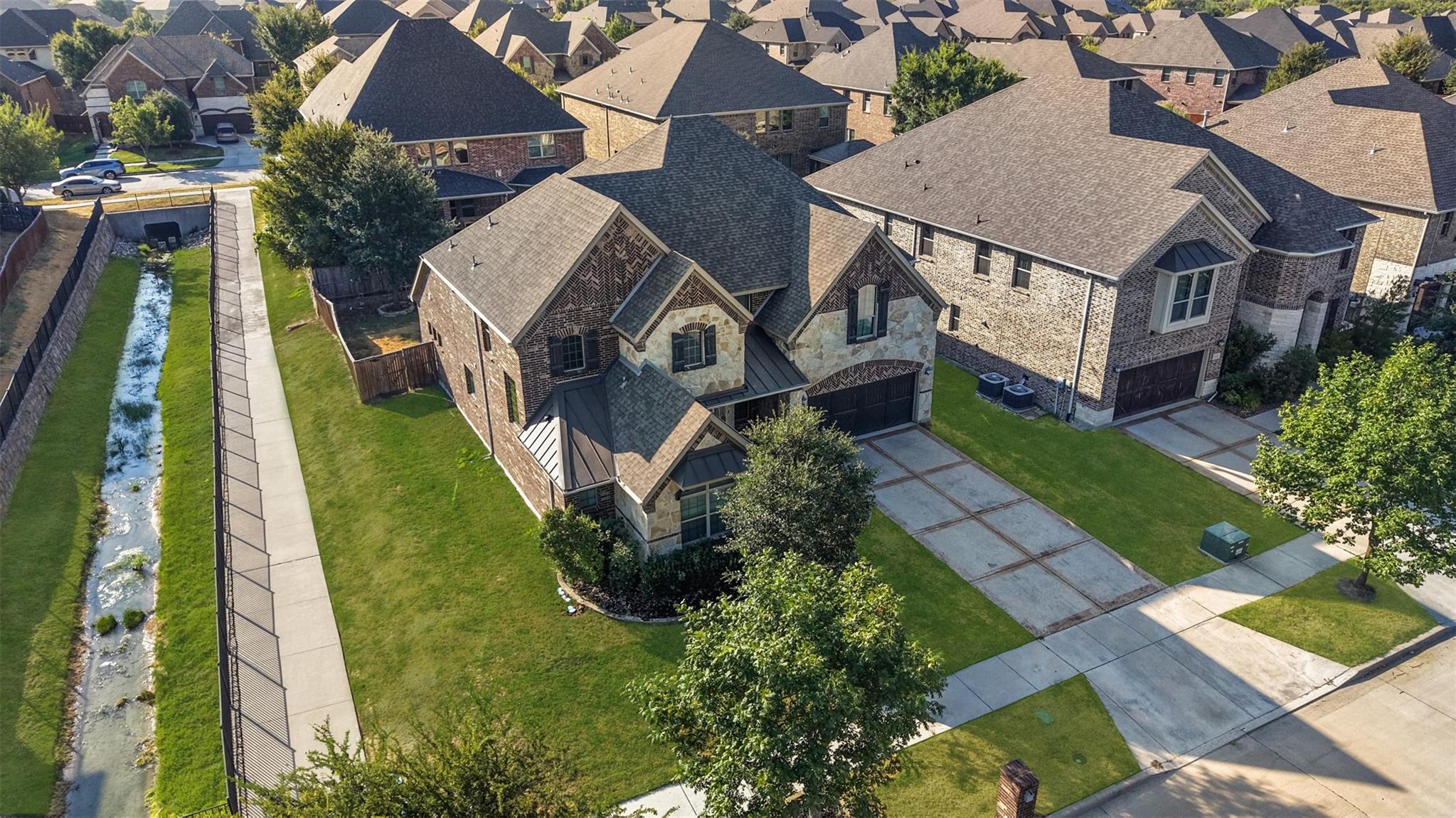 main property photo 29