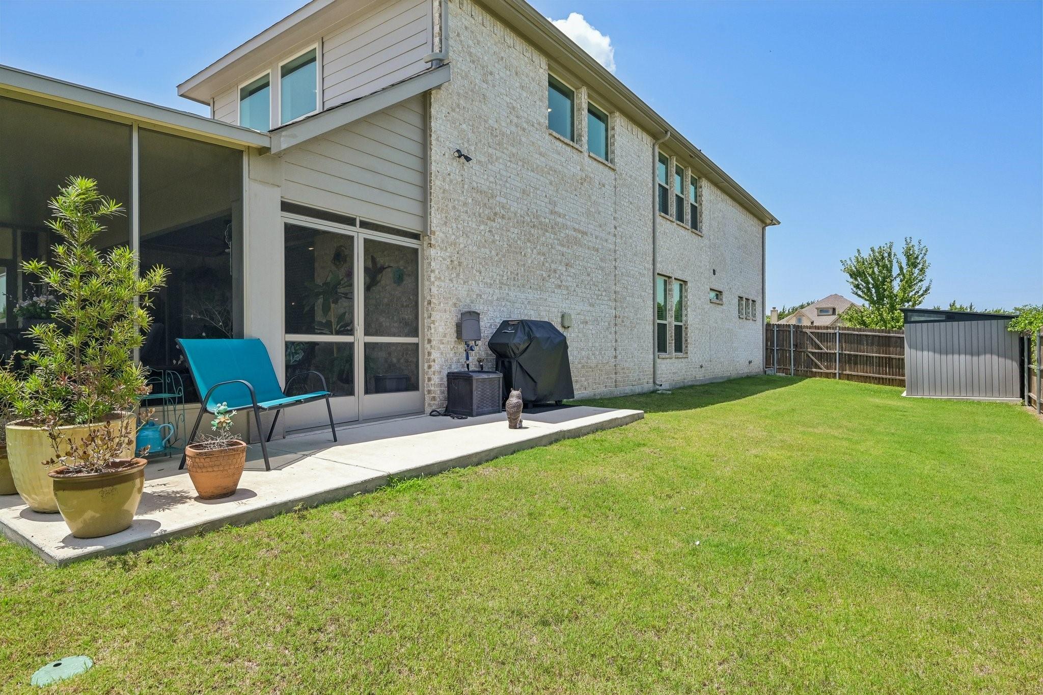 main property photo 37