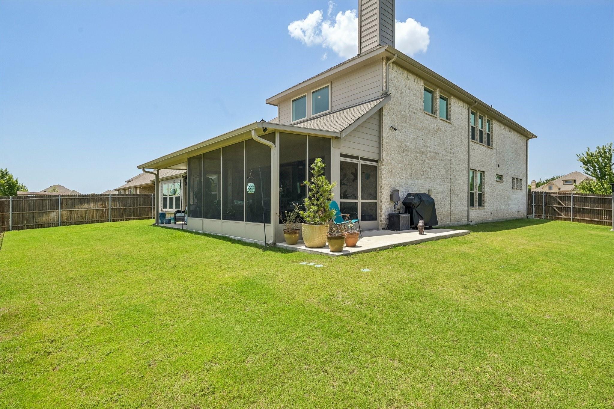 main property photo 38