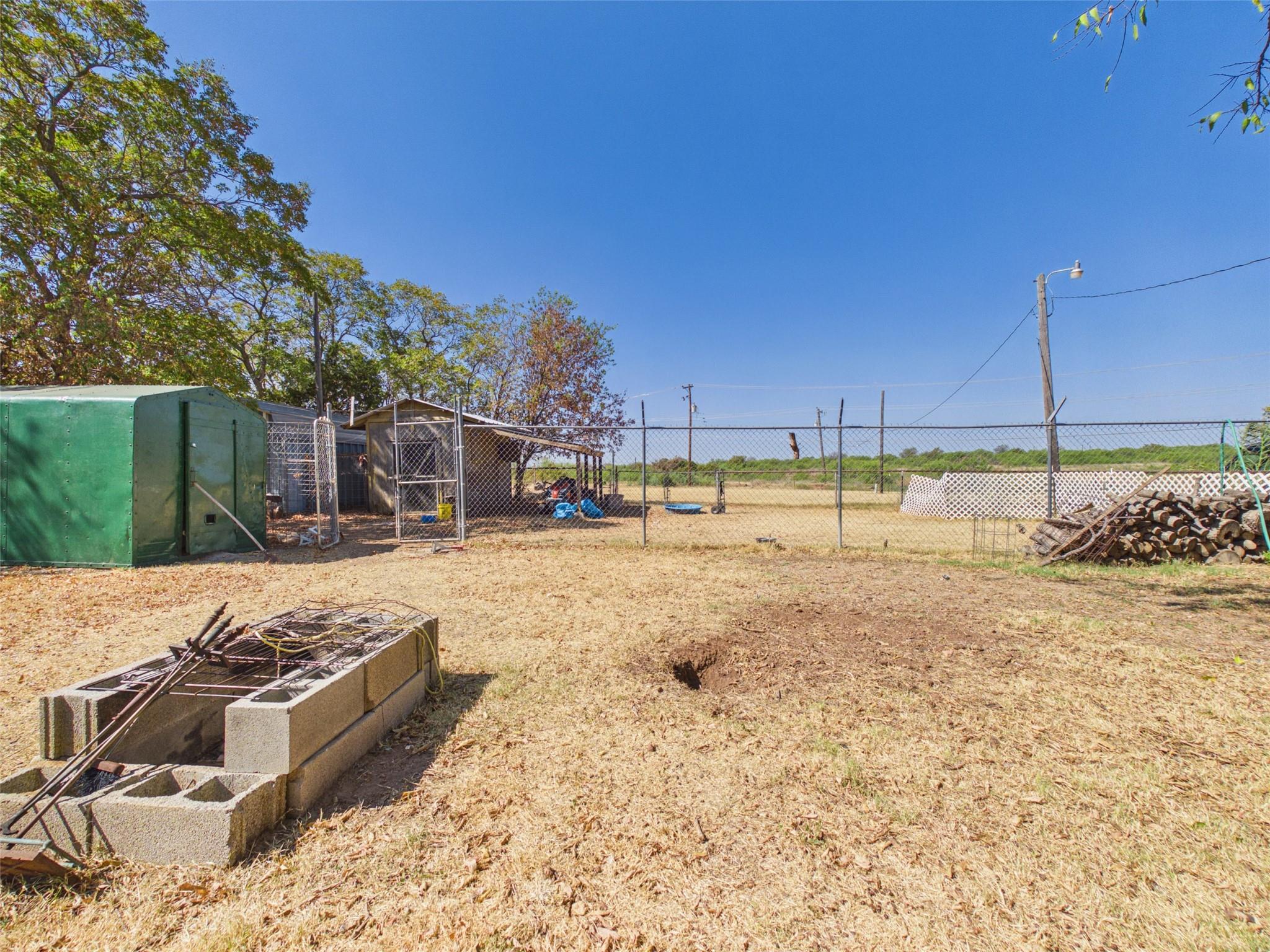 main property photo 35