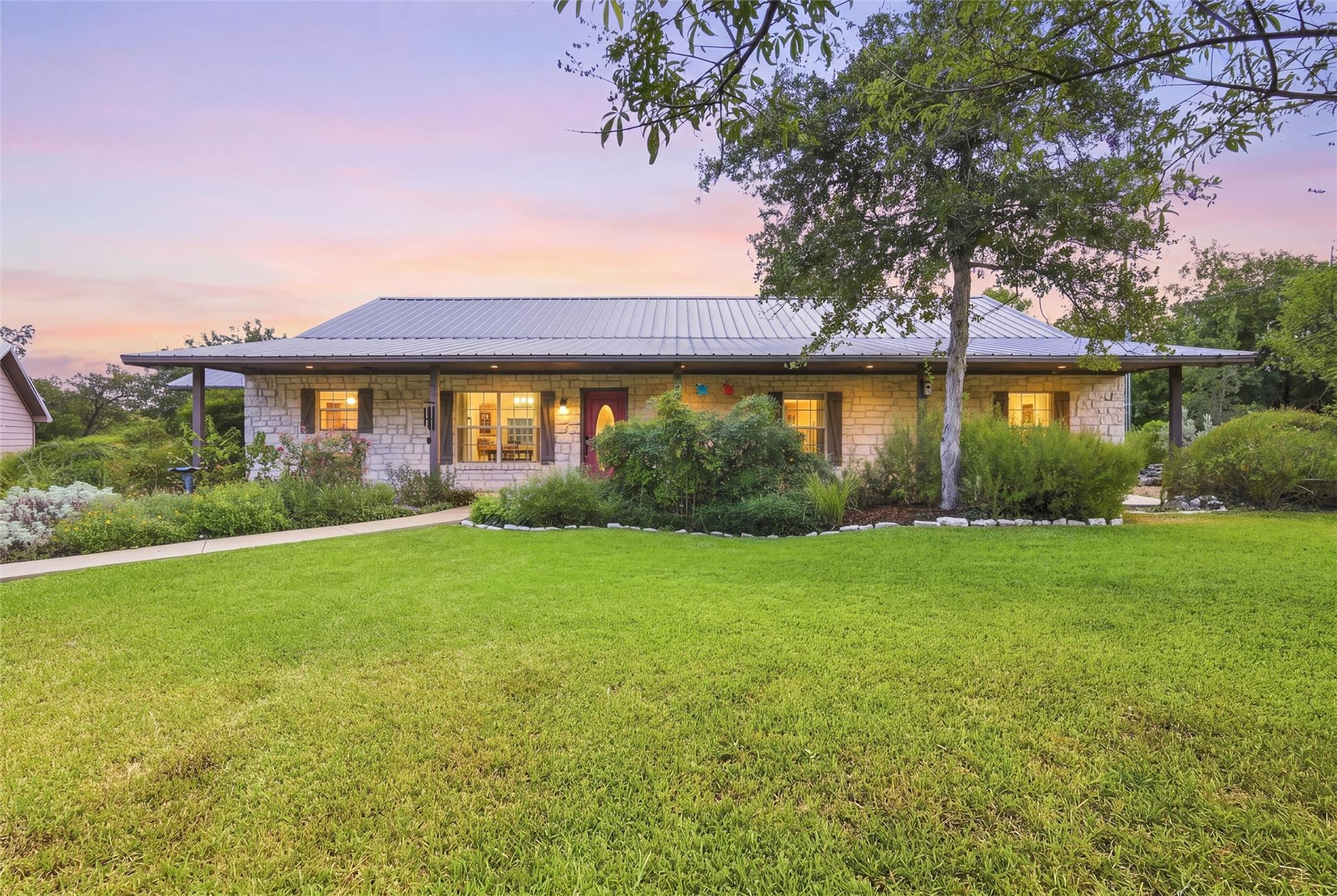 main property photo 29