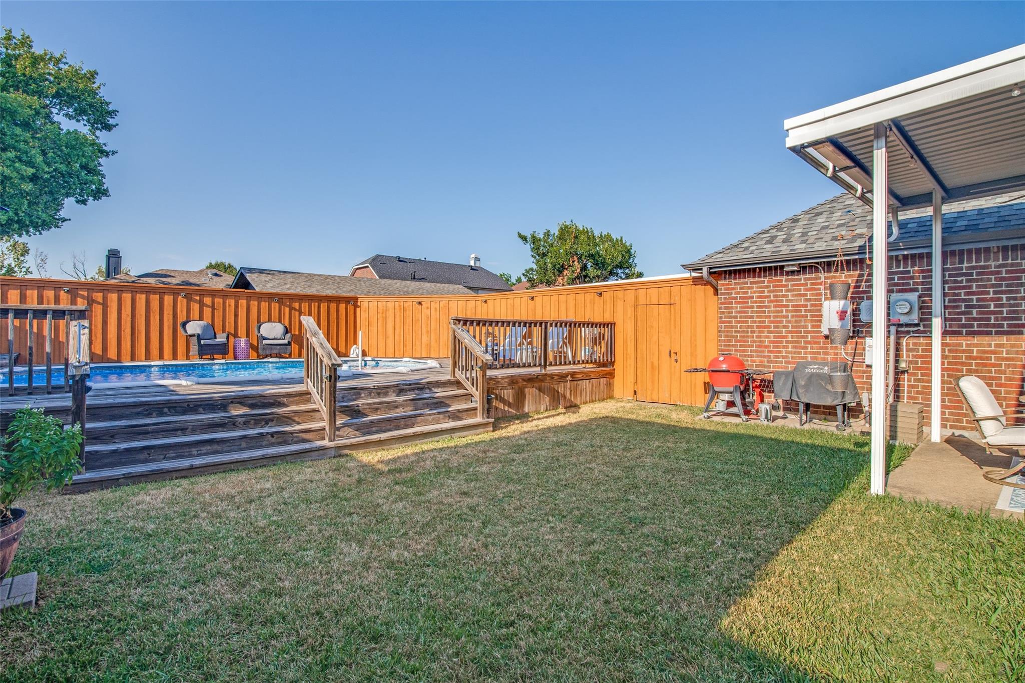 main property photo 23