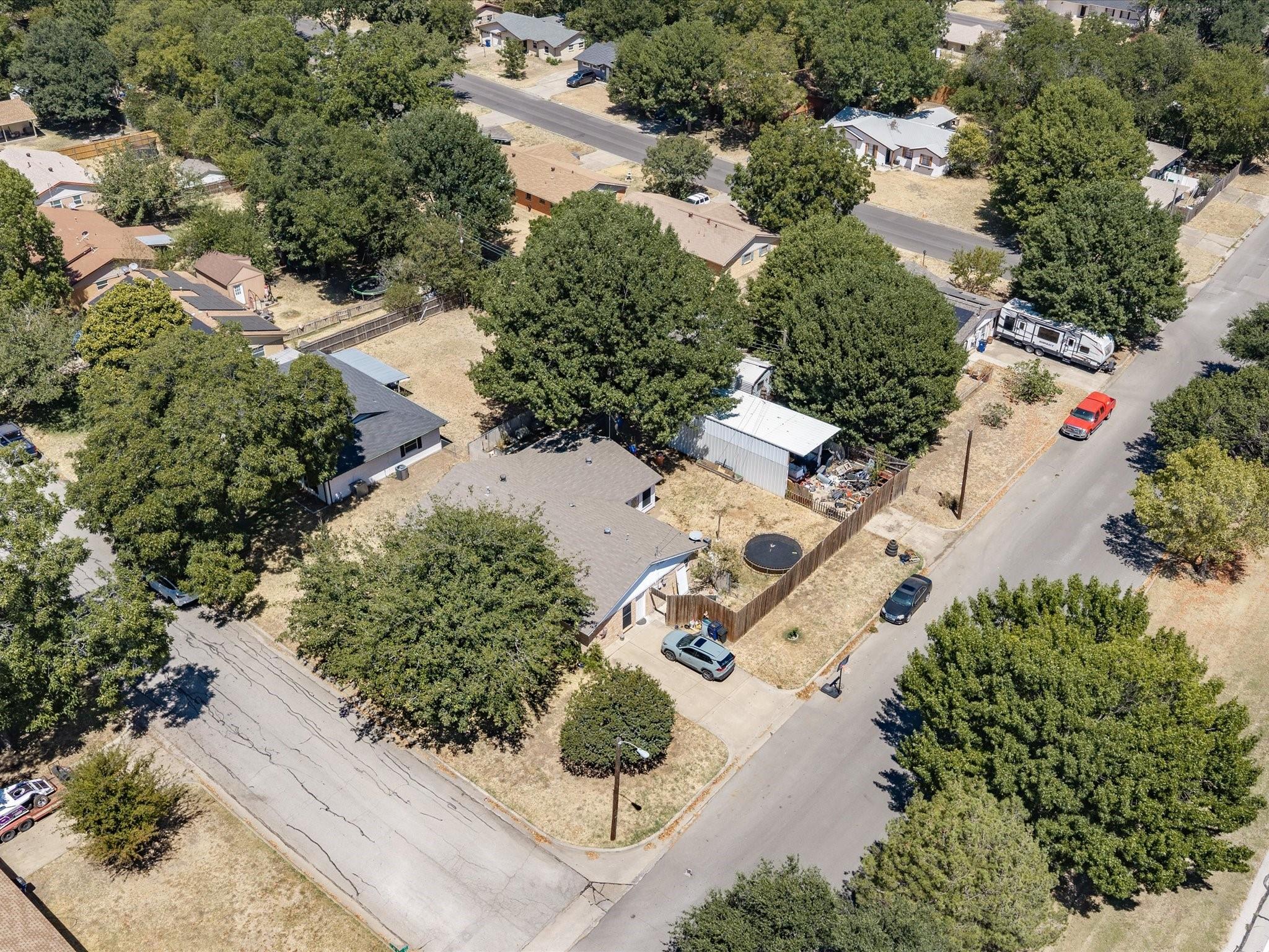 main property photo 37