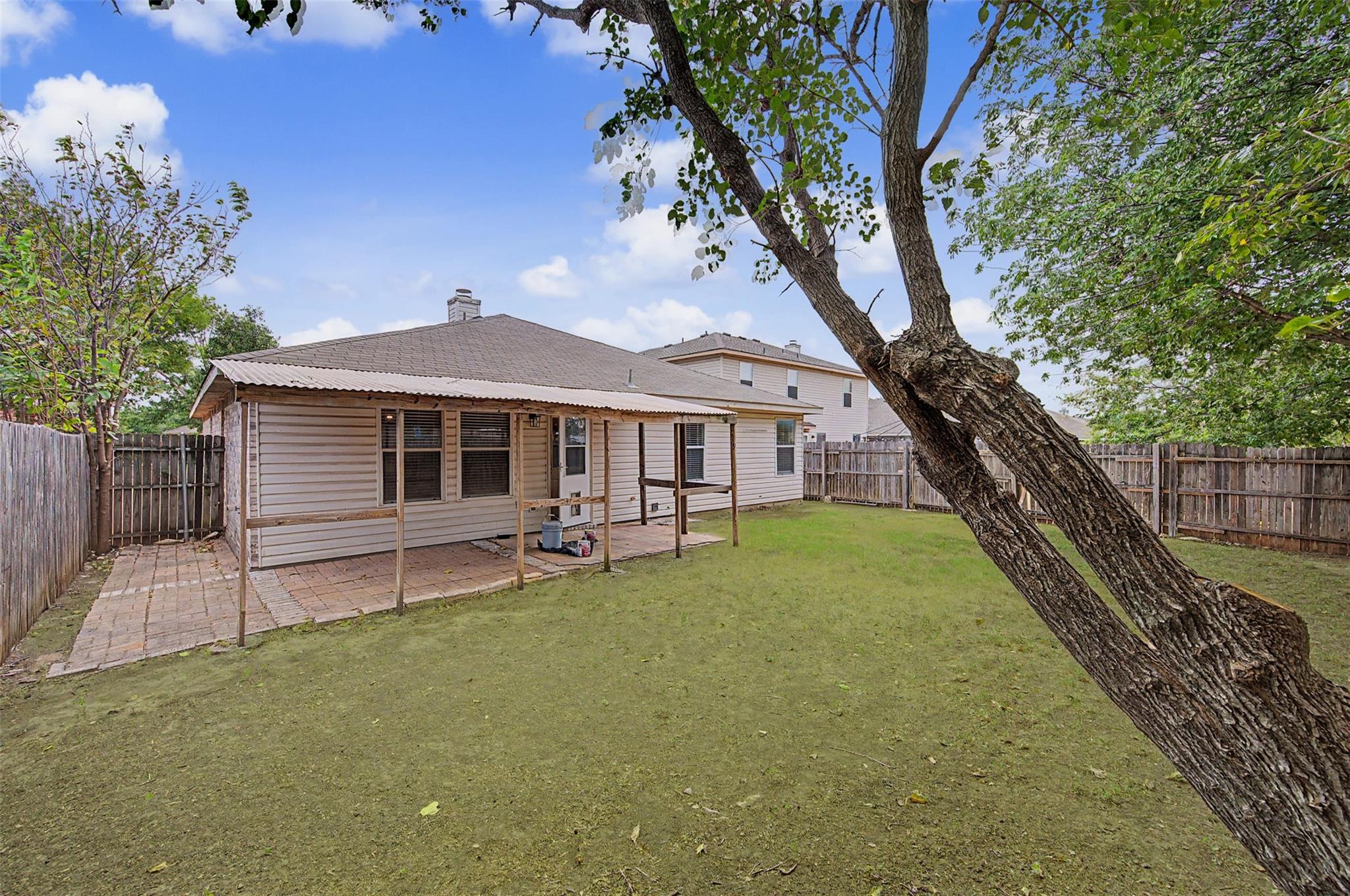 main property photo 24