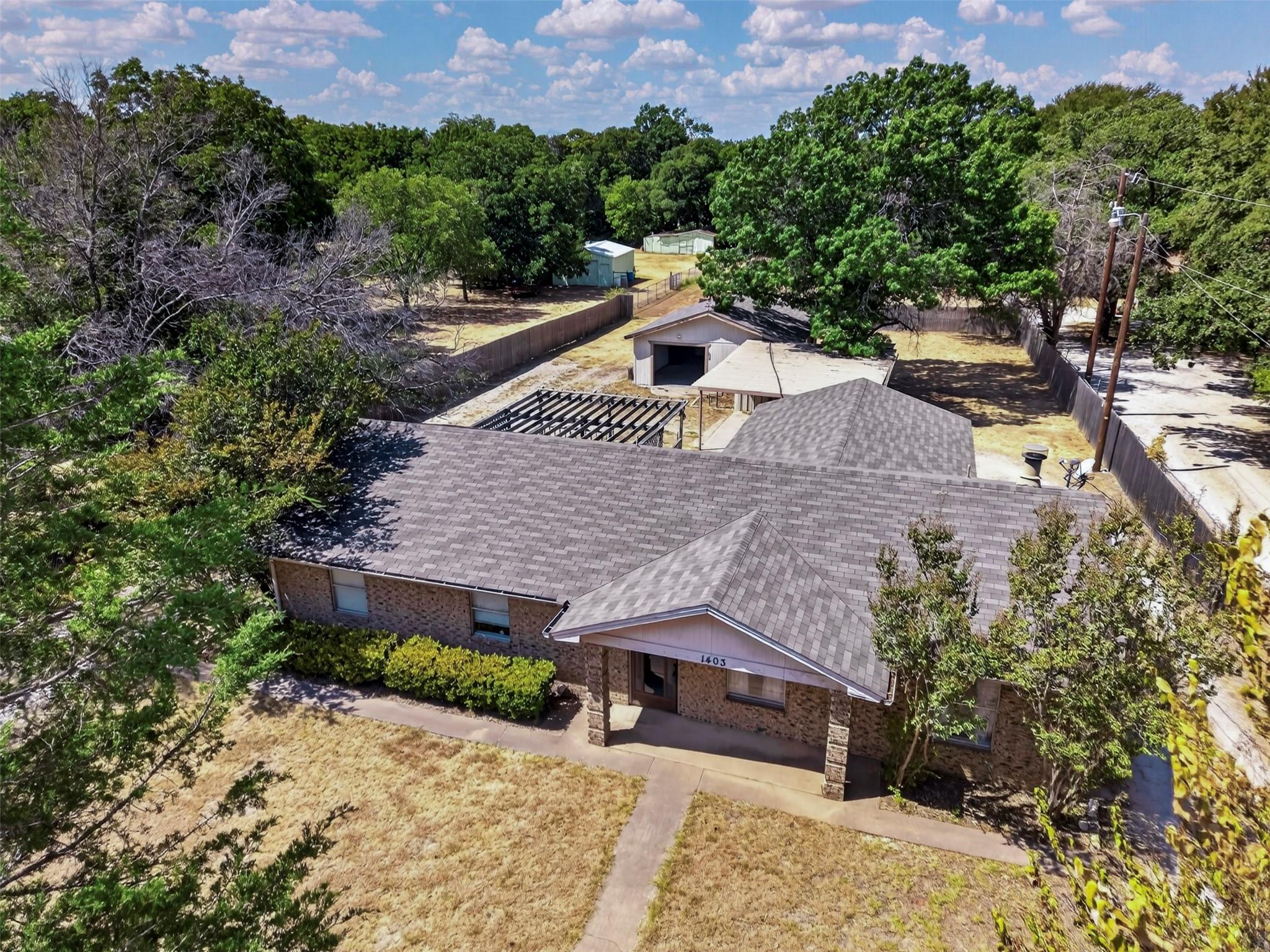 main property photo 39