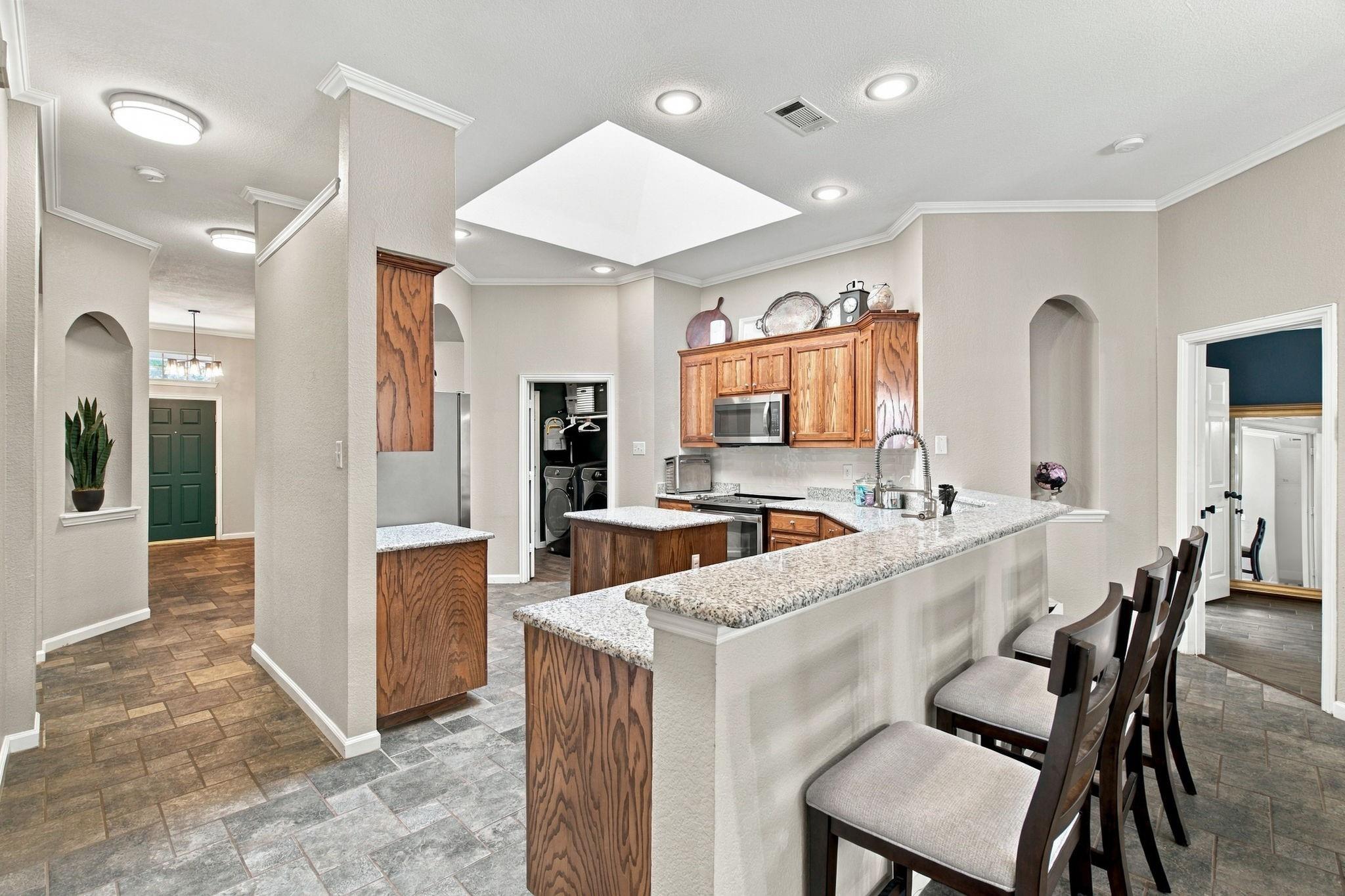 main property photo 13