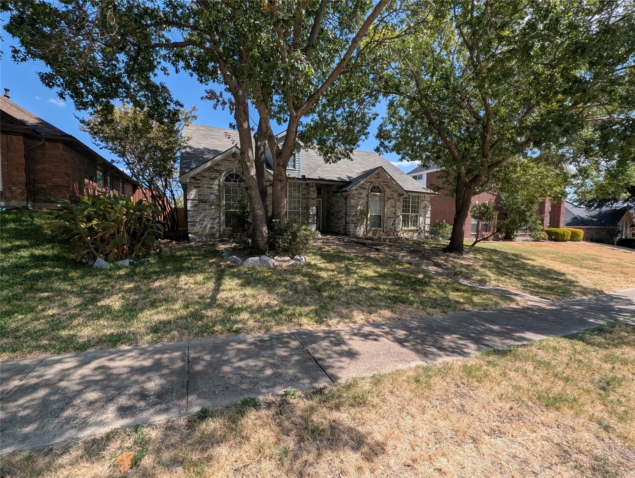 main property photo 20