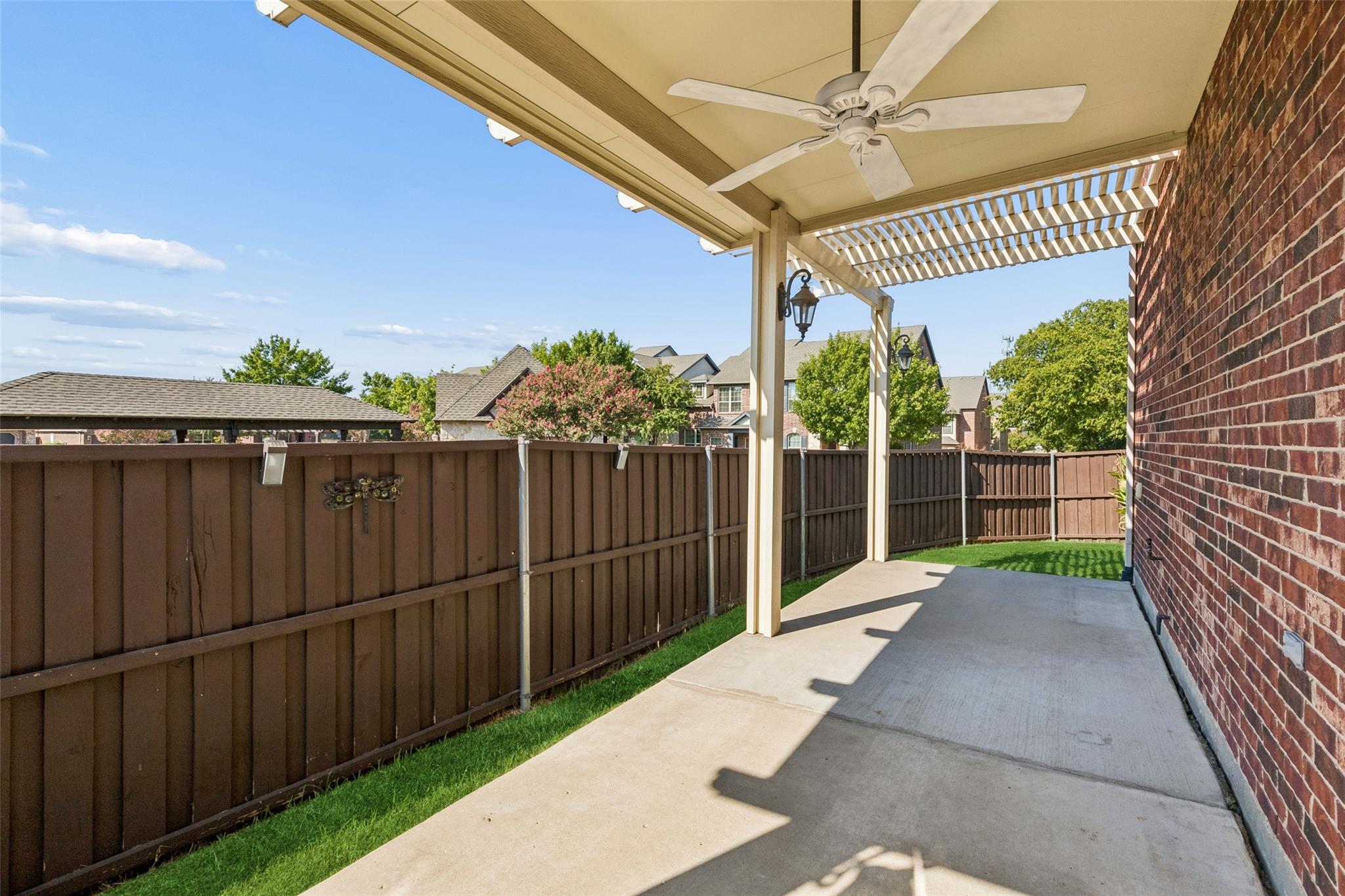 main property photo 27