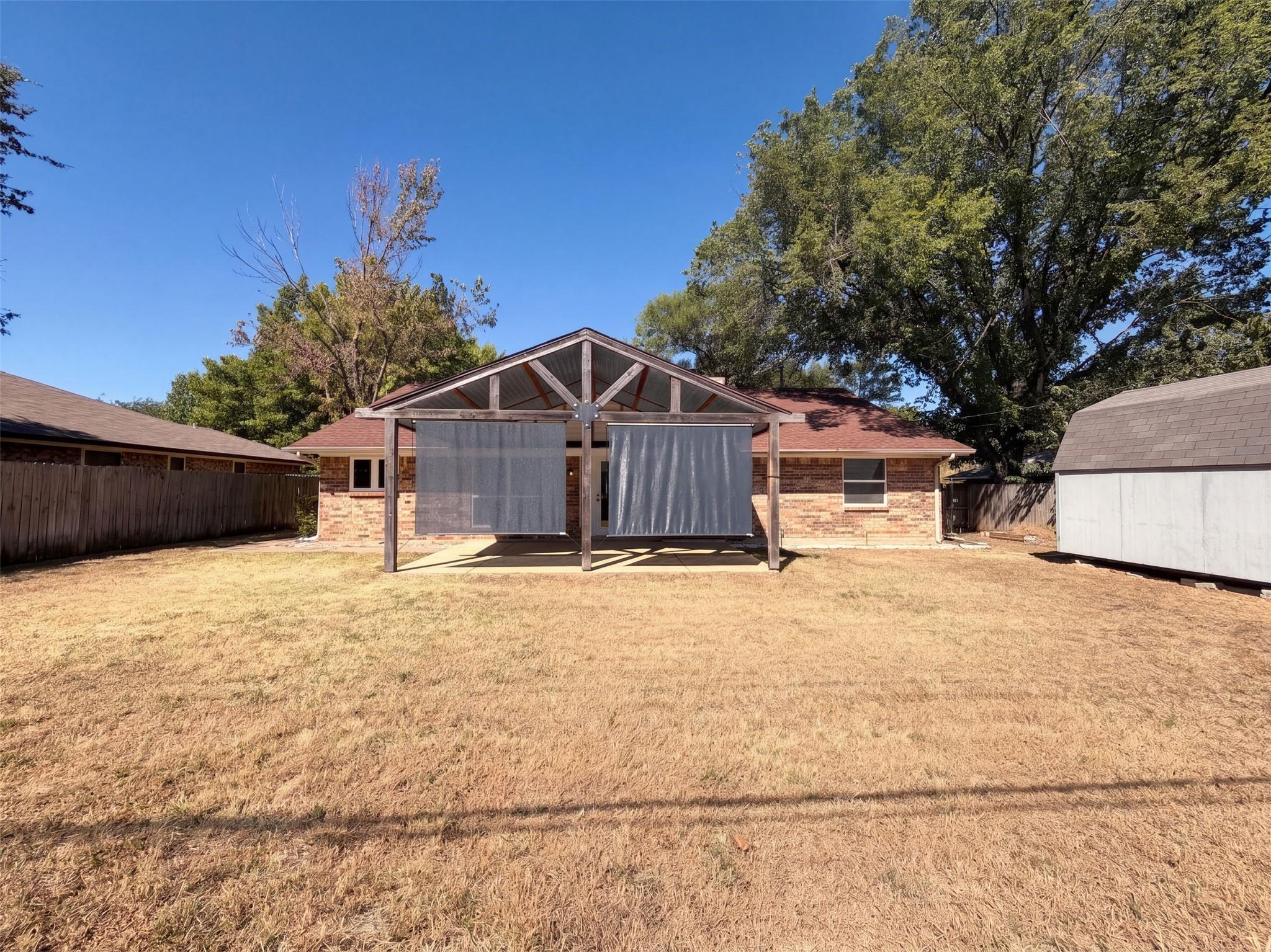 main property photo 25