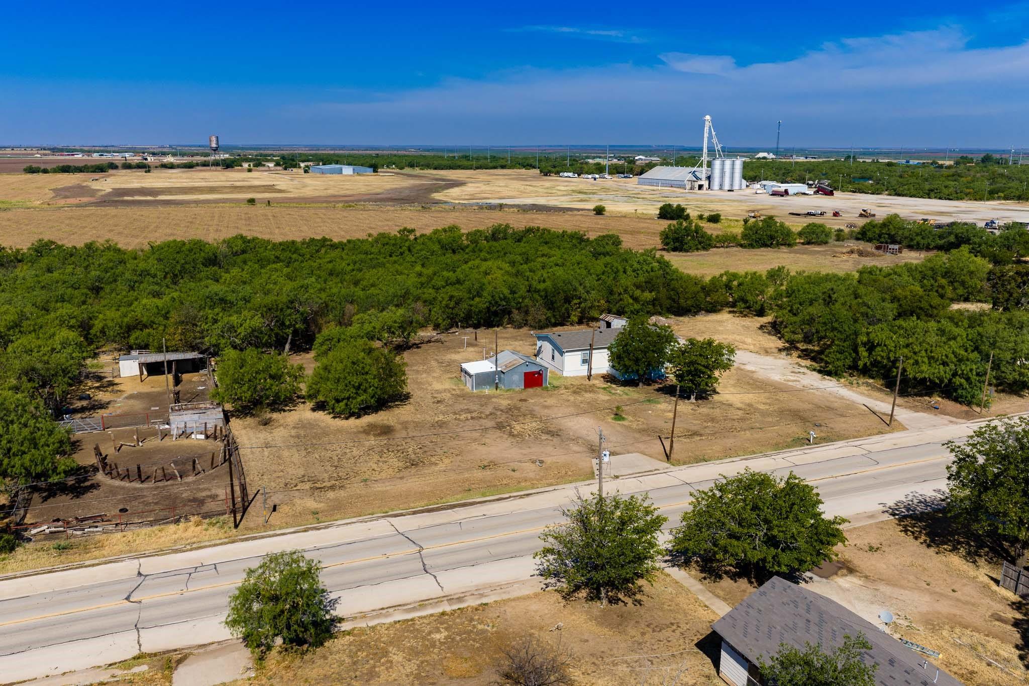 main property photo 27