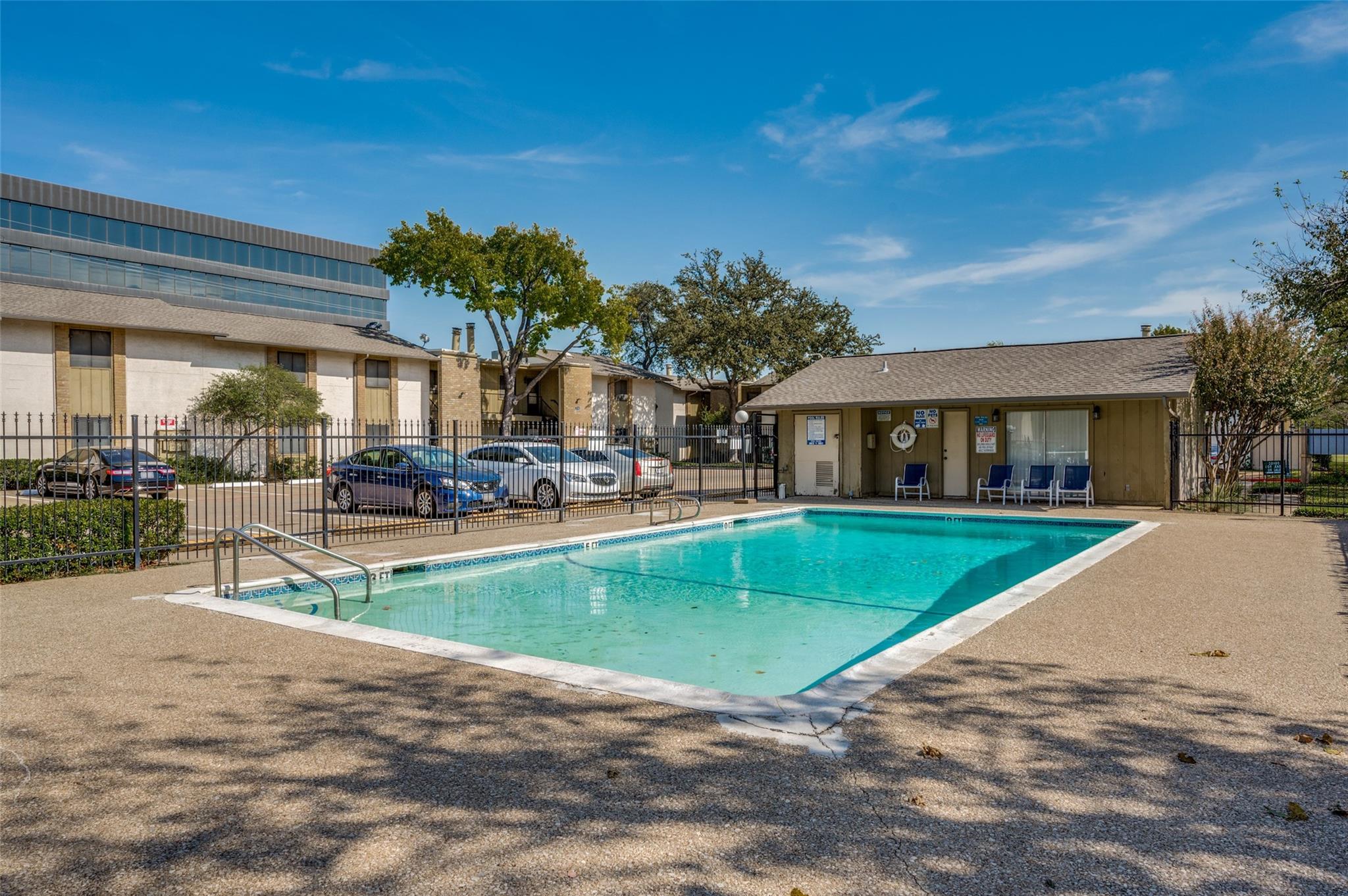 main property photo 15