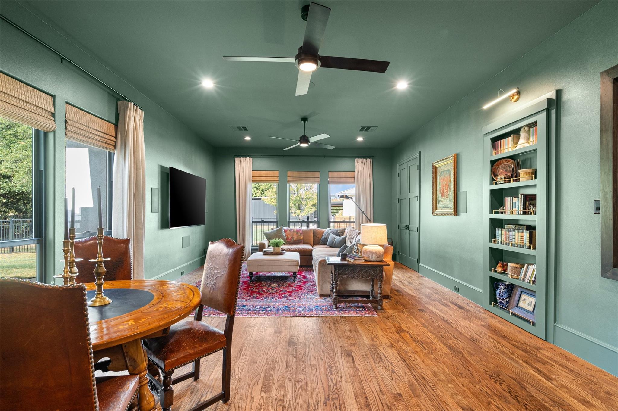 main property photo 29