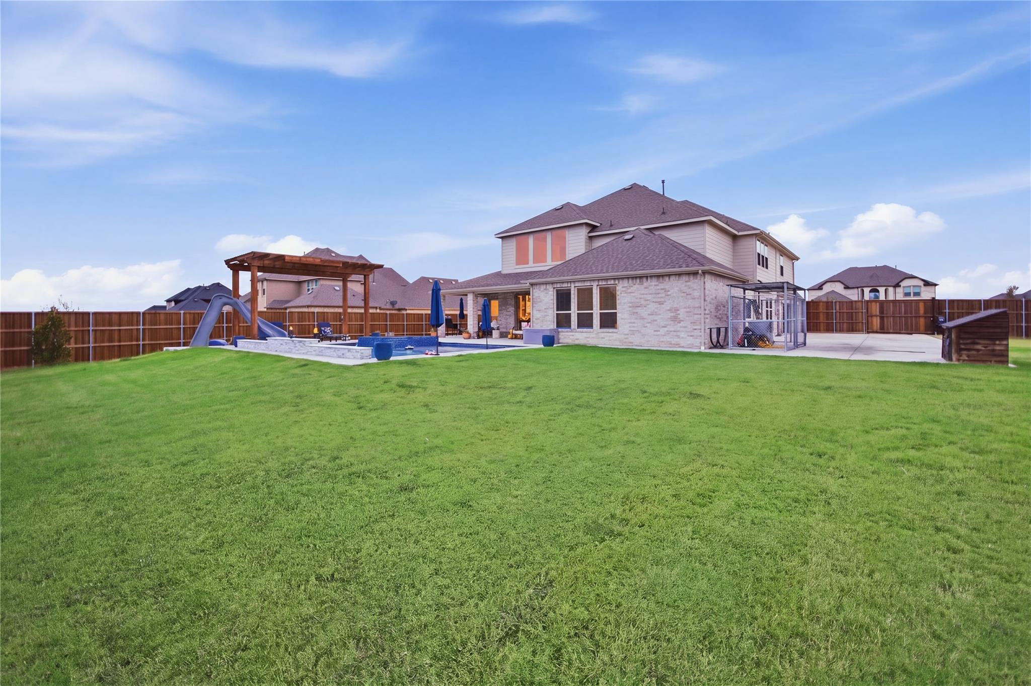 main property photo 19