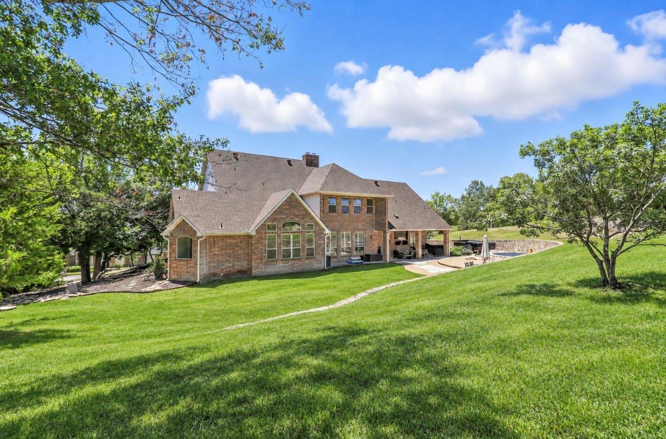 main property photo 31
