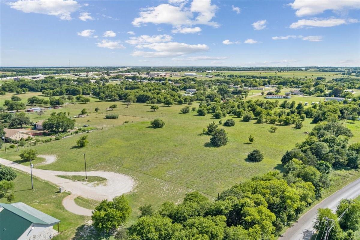 main property photo 11