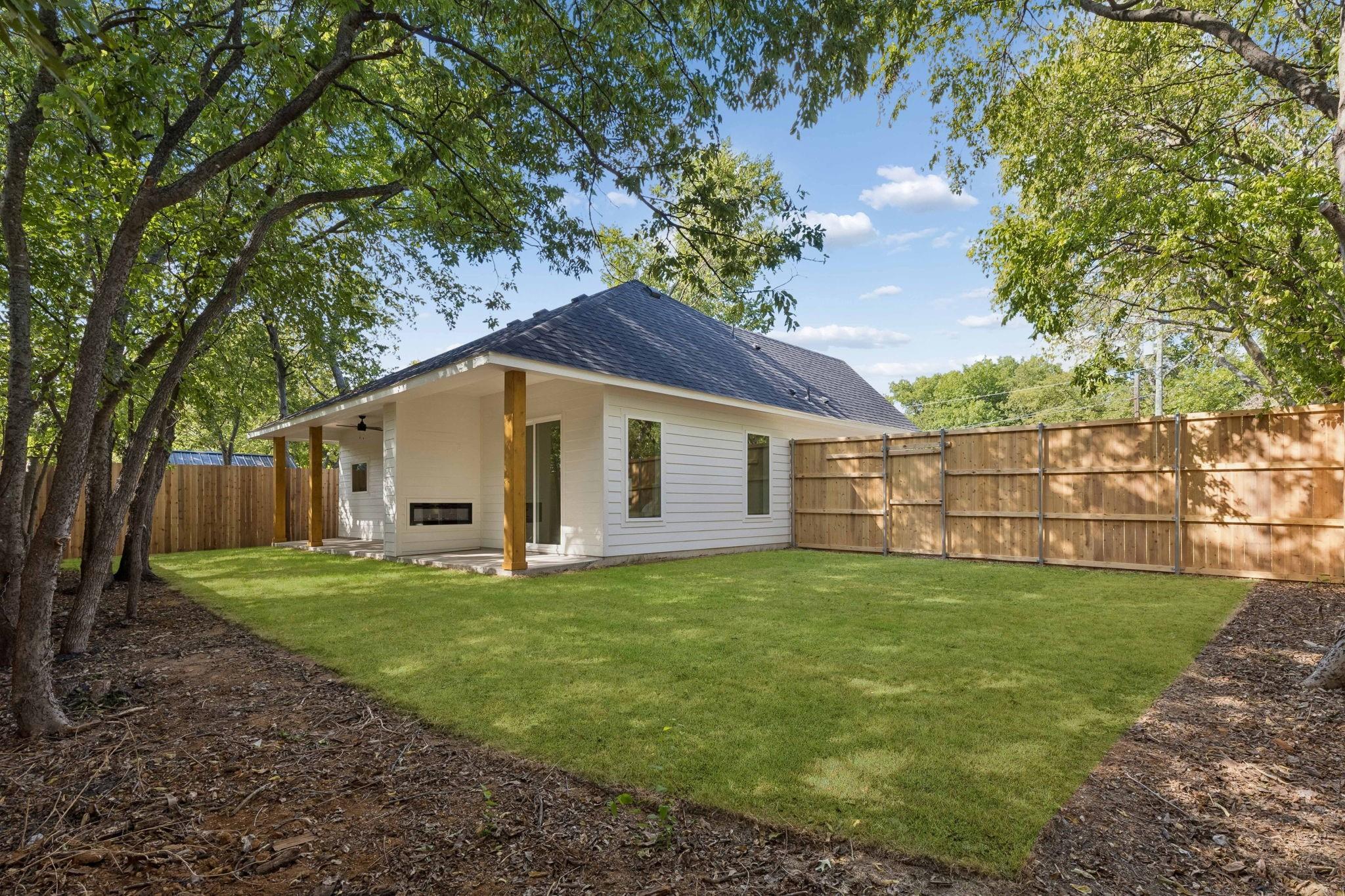 main property photo 22