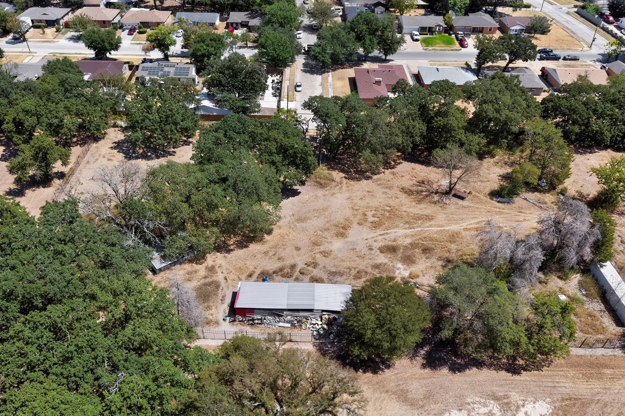 main property photo 10