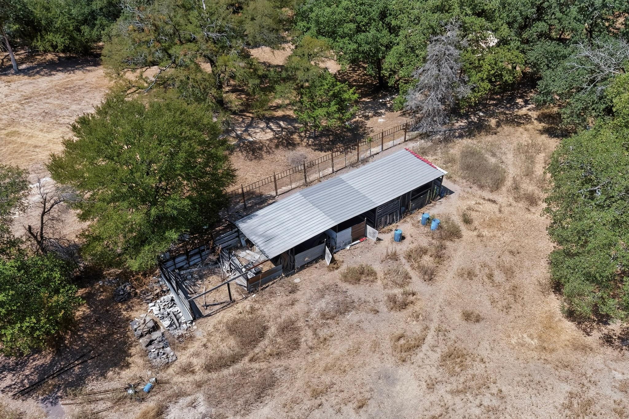 main property photo 11