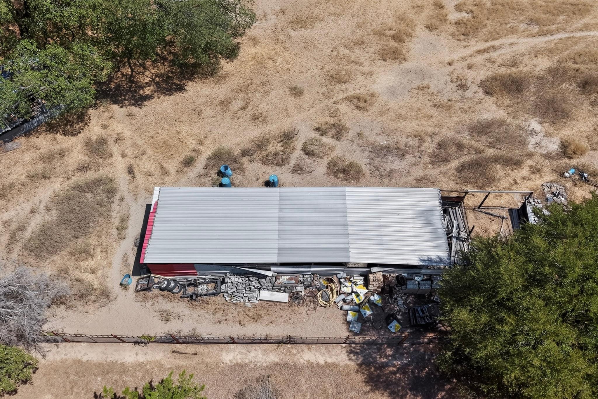 main property photo 16