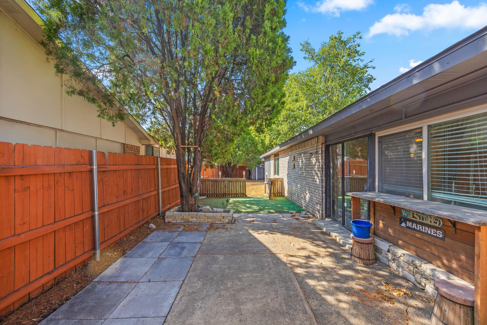 main property photo 20