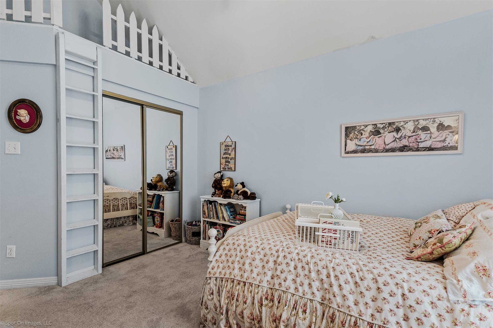 main property photo 17
