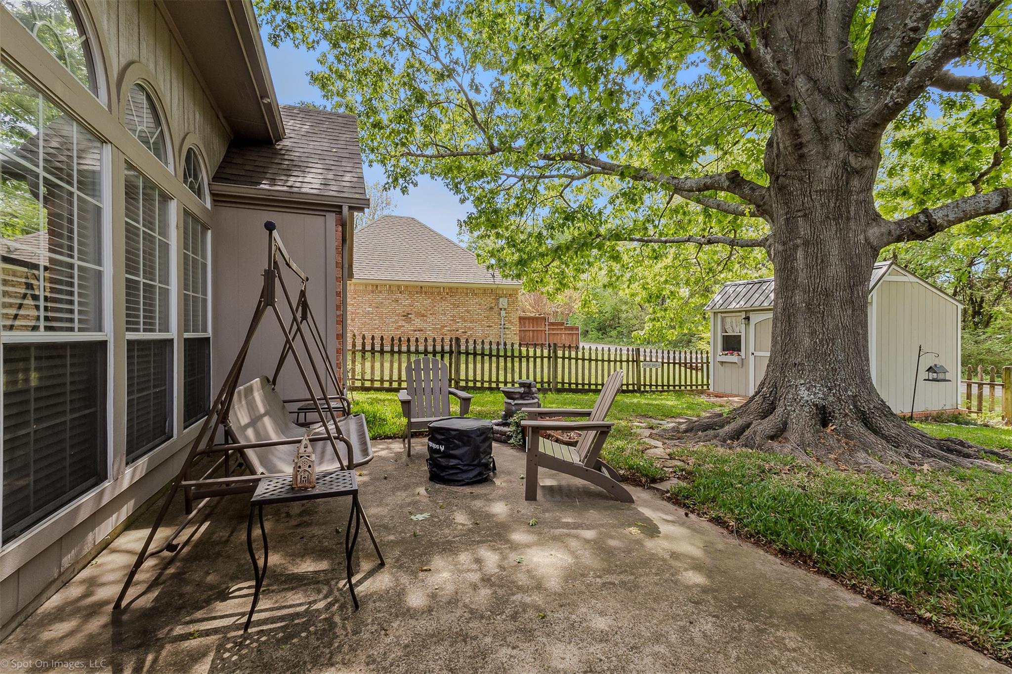 main property photo 23