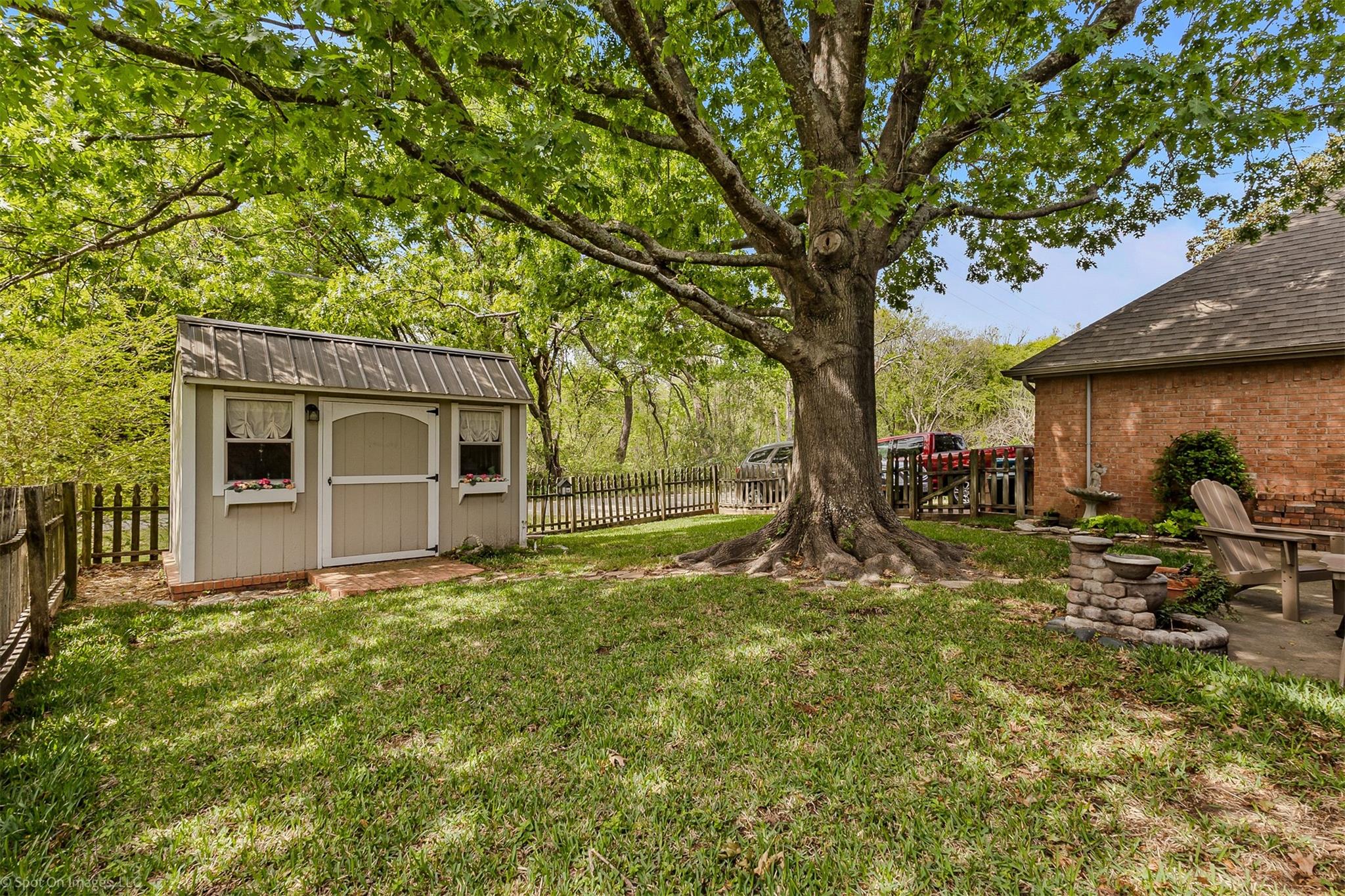 main property photo 25