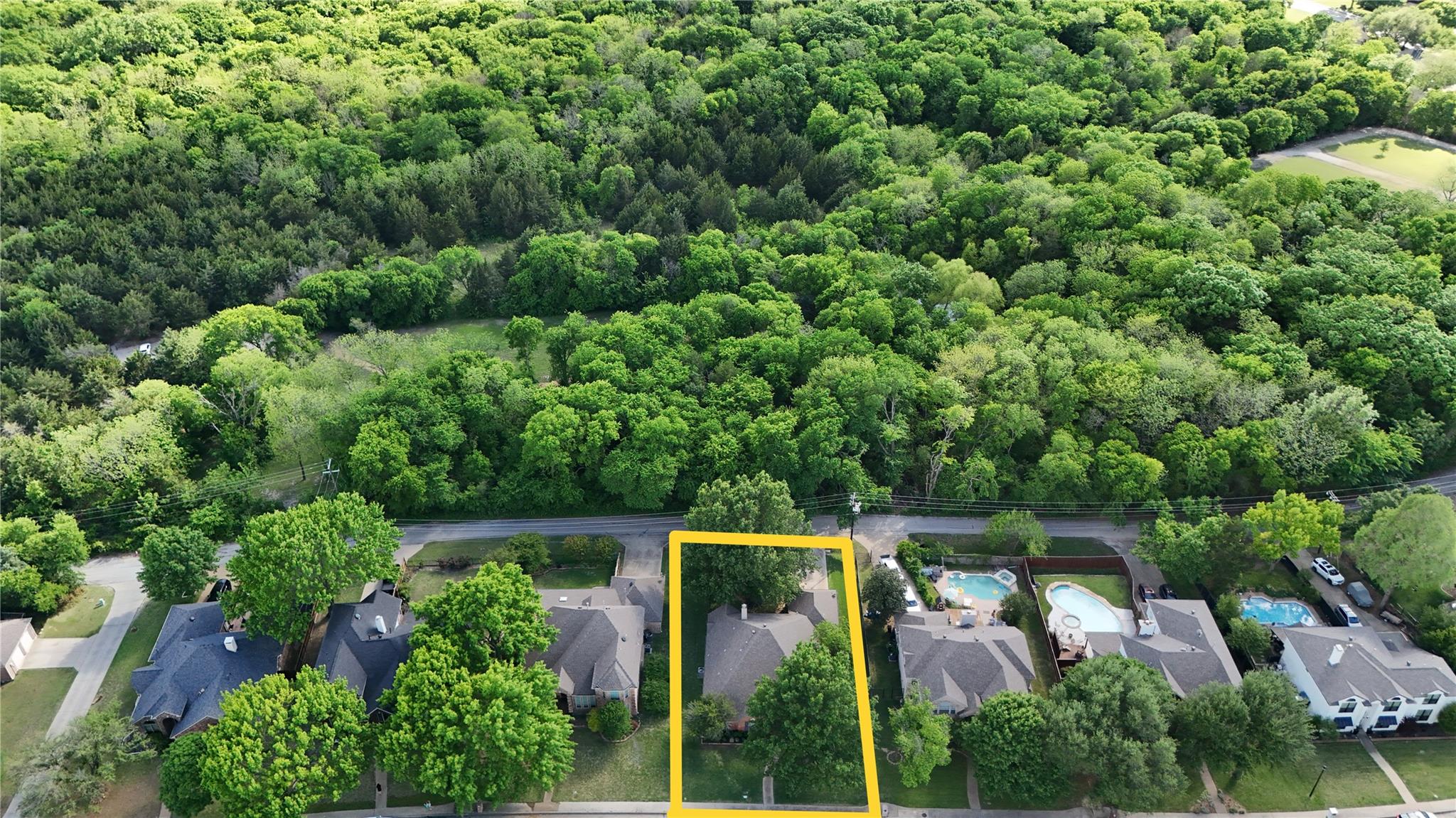 main property photo 31