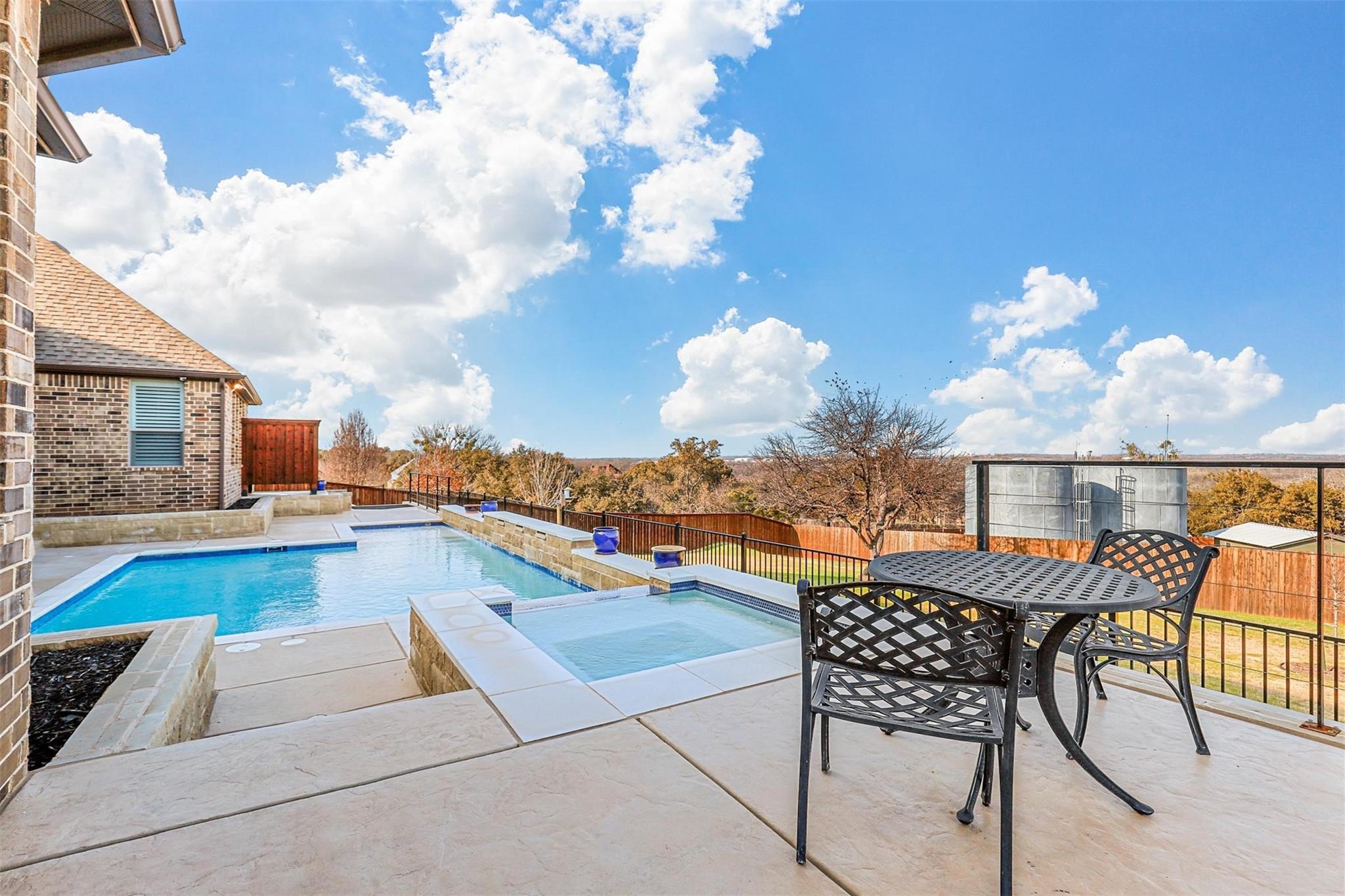 main property photo 36