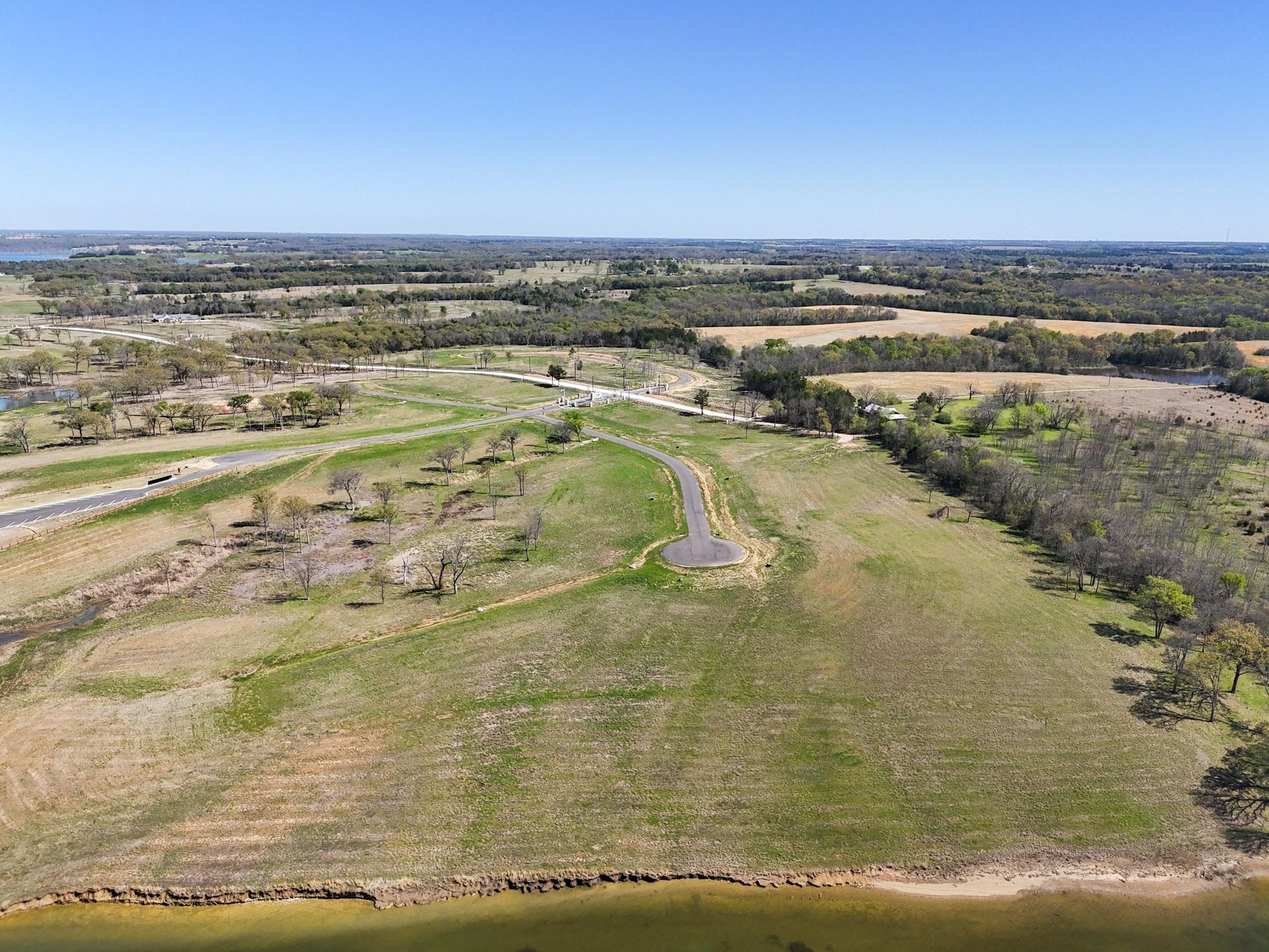 main property photo 18