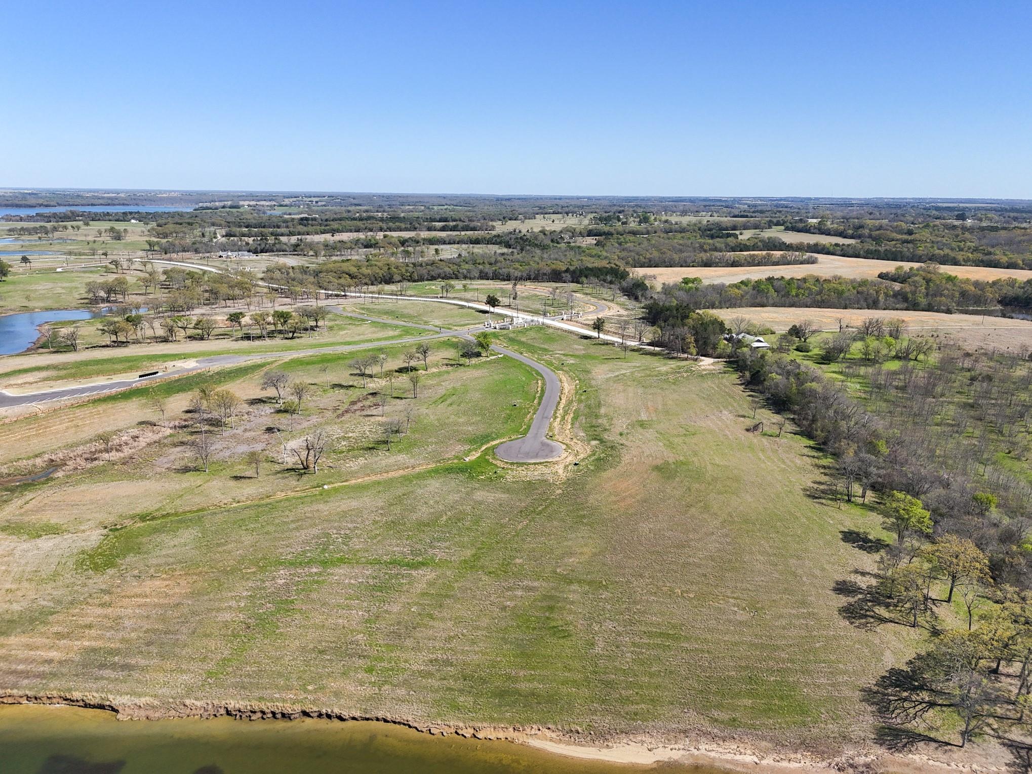 main property photo 19