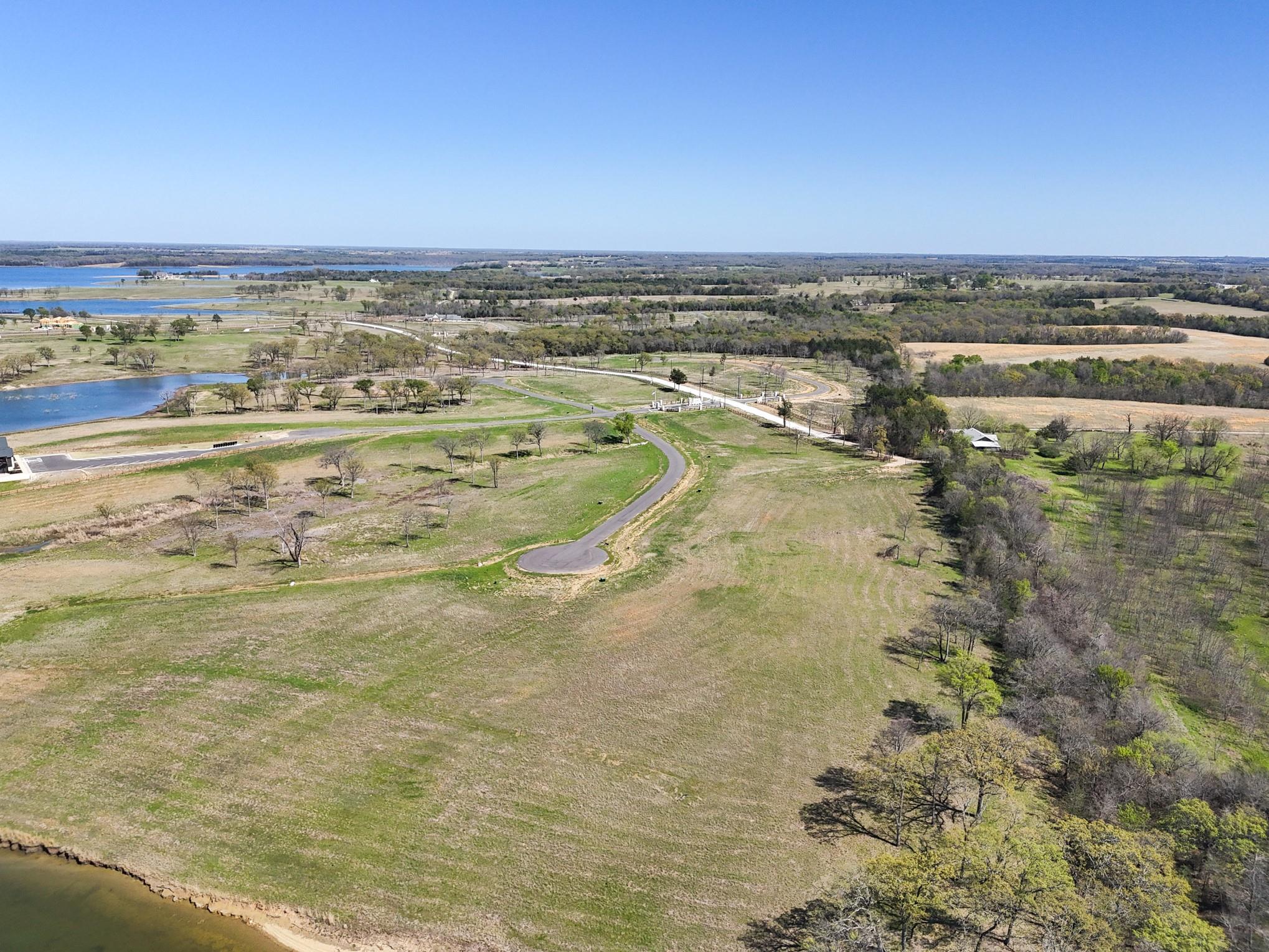 main property photo 20
