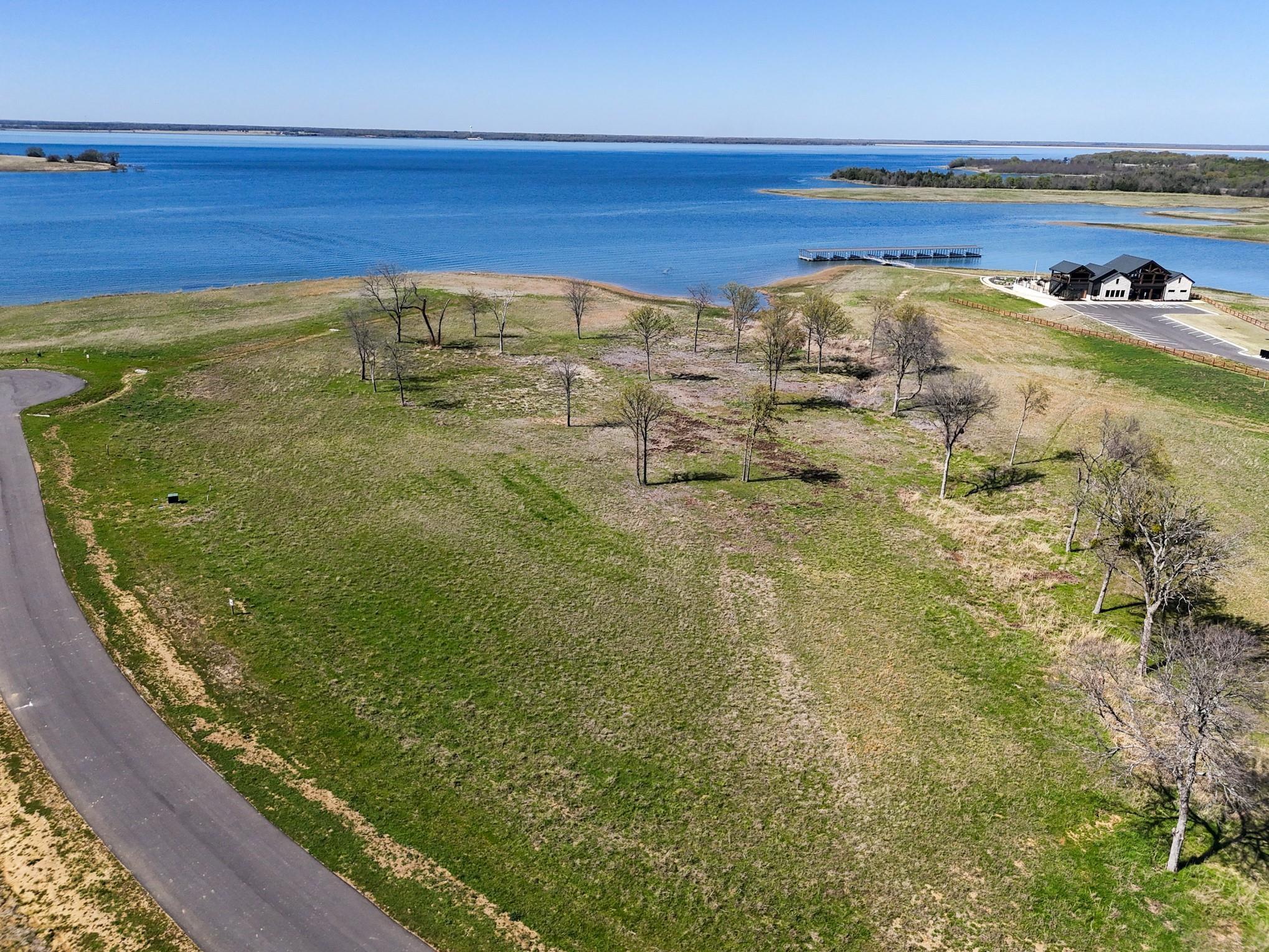 main property photo 25