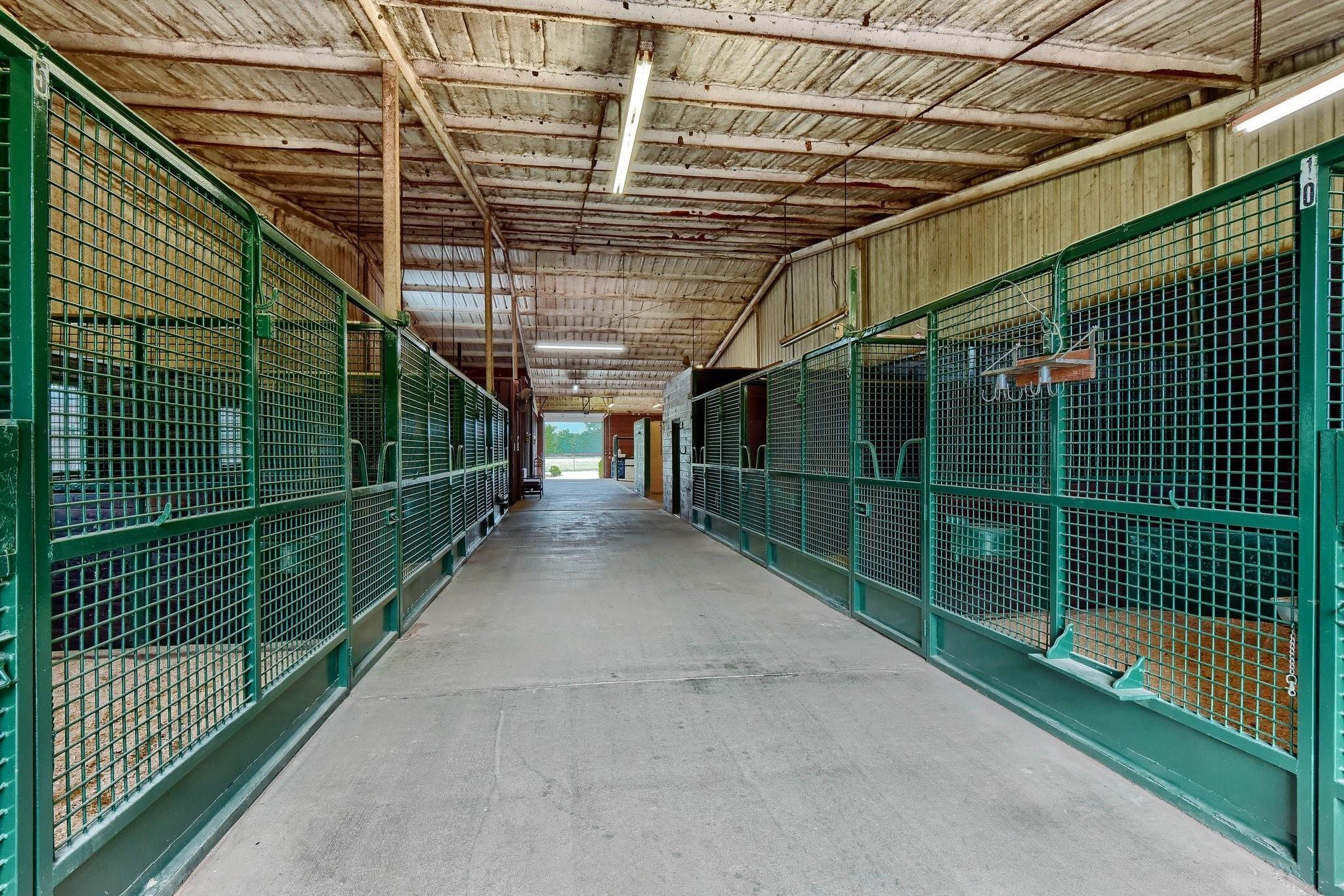 main property photo 11