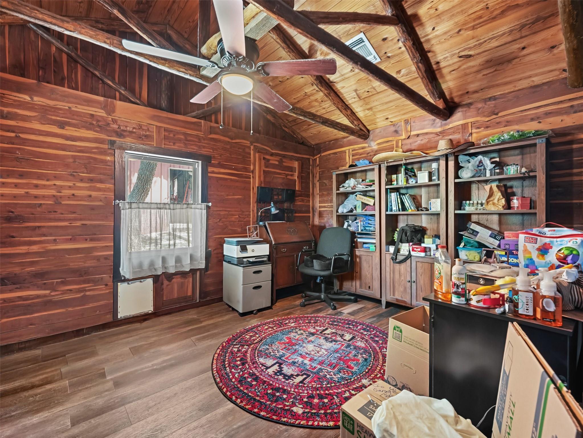 main property photo 19